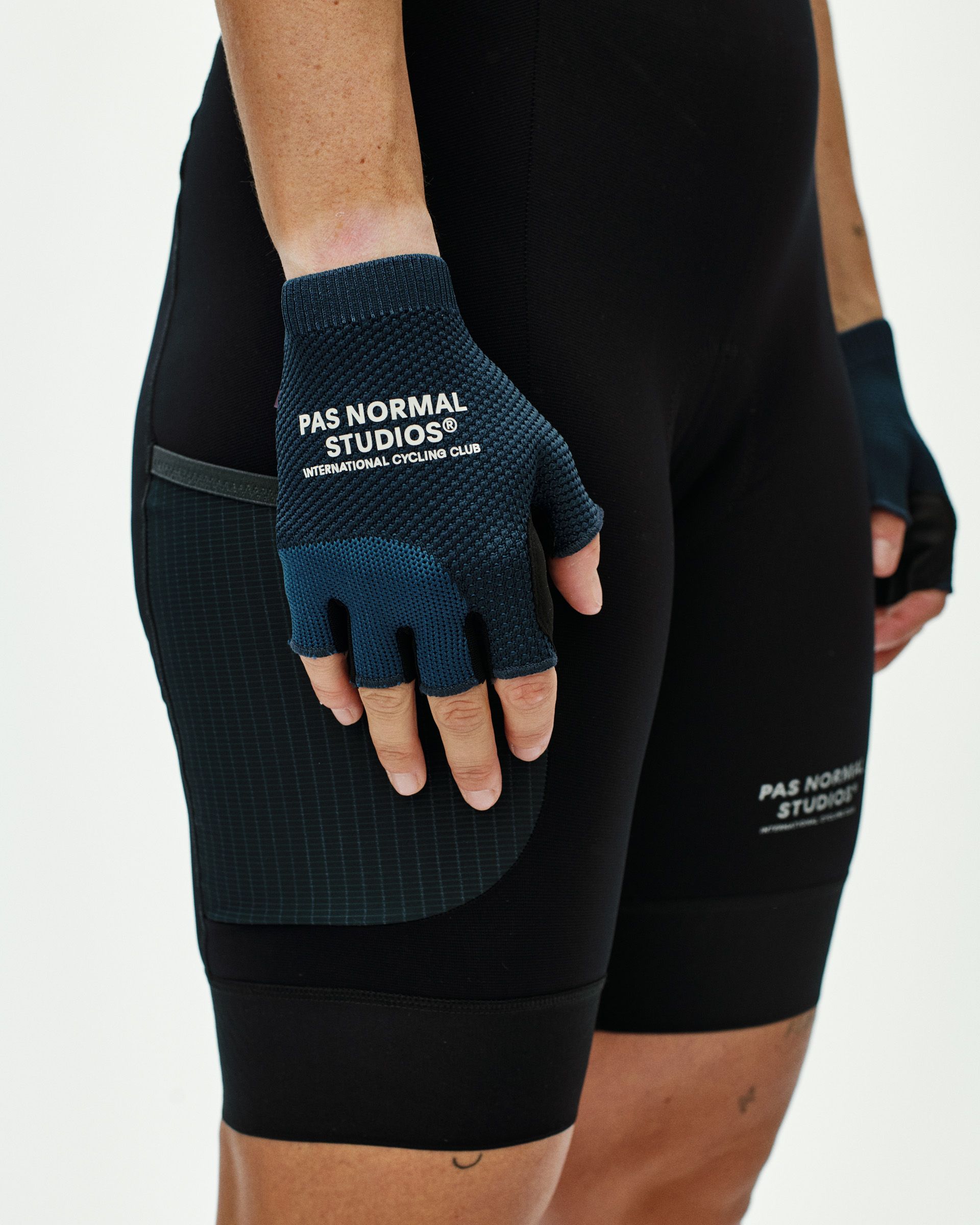 Escapism Mitts | Pas Normal Studios