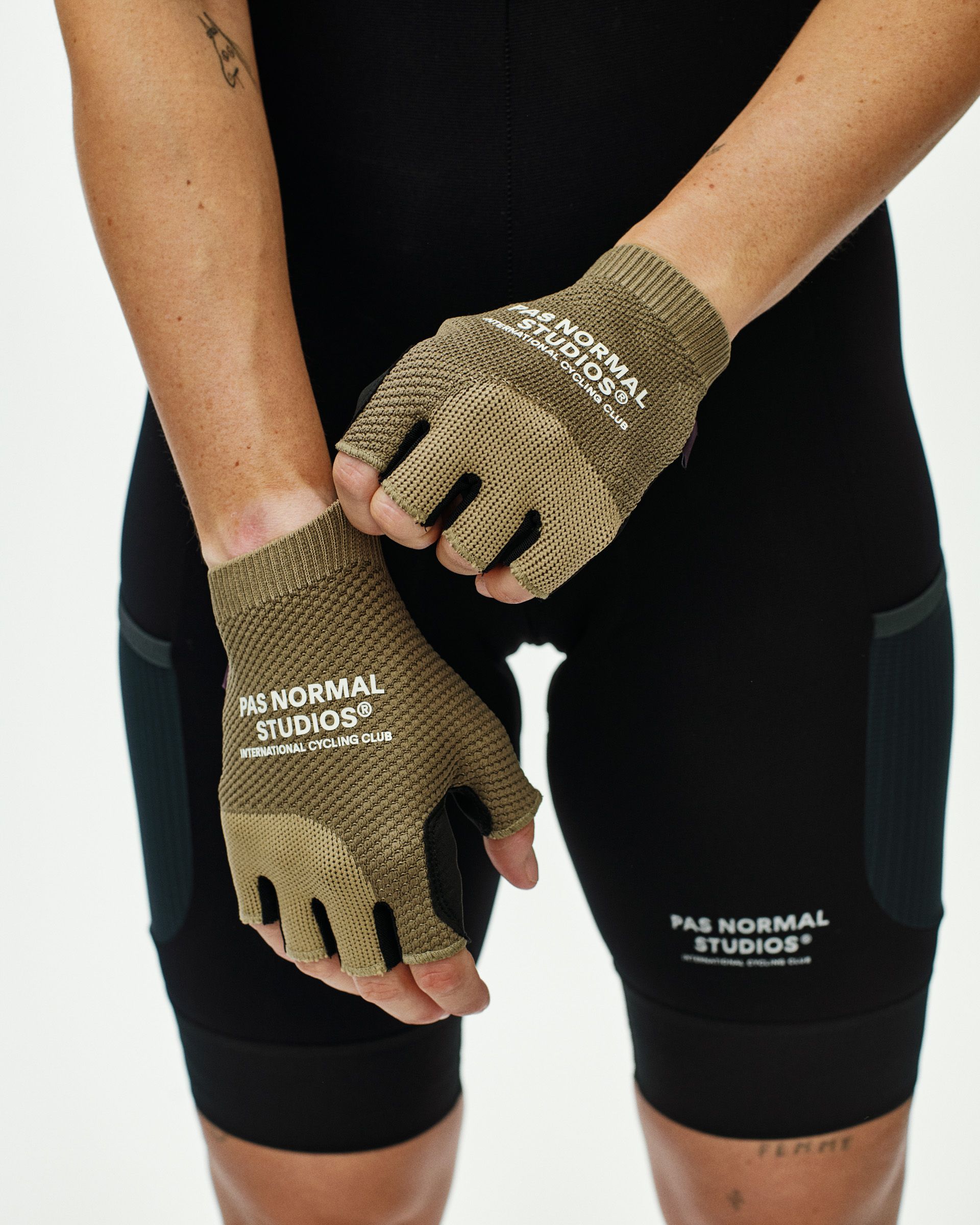 Escapism Gloves | Pas Normal Studios