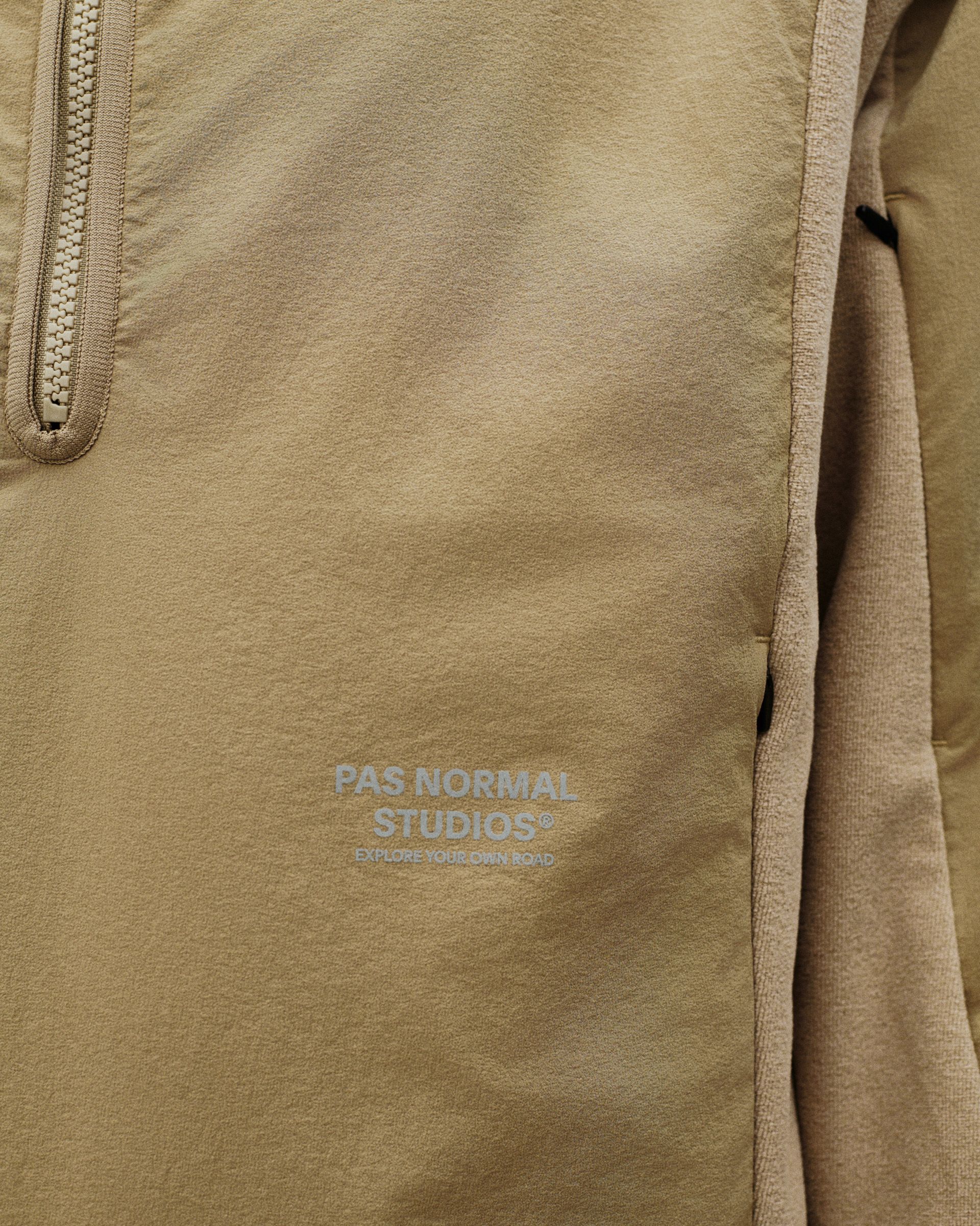 Off-Race Light Fleece Half-Zip | Pas Normal Studios