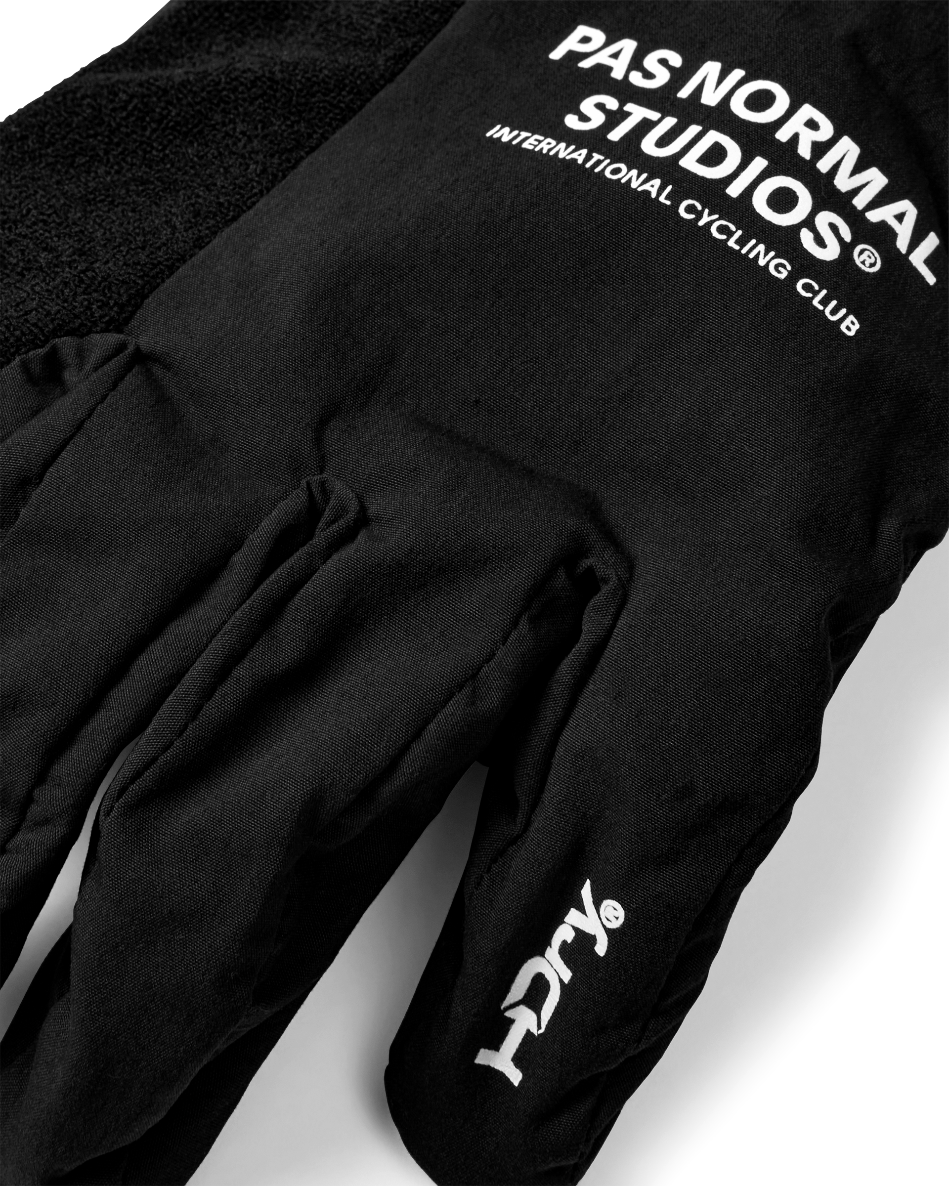 Black Logo Mid cycling glove, detail view showing white chest print and HDry logo on back of hand