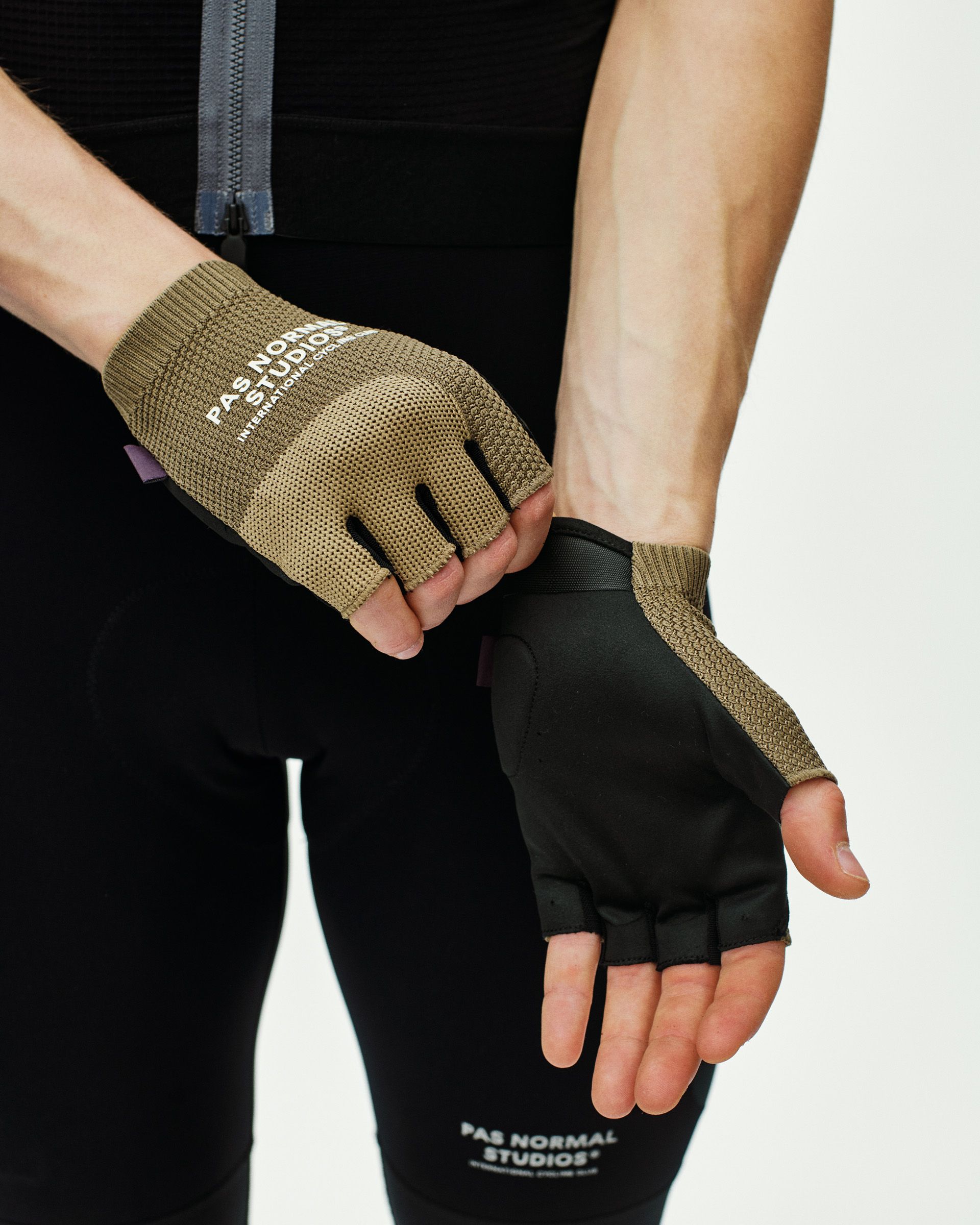 Escapism Mitts | Pas Normal Studios