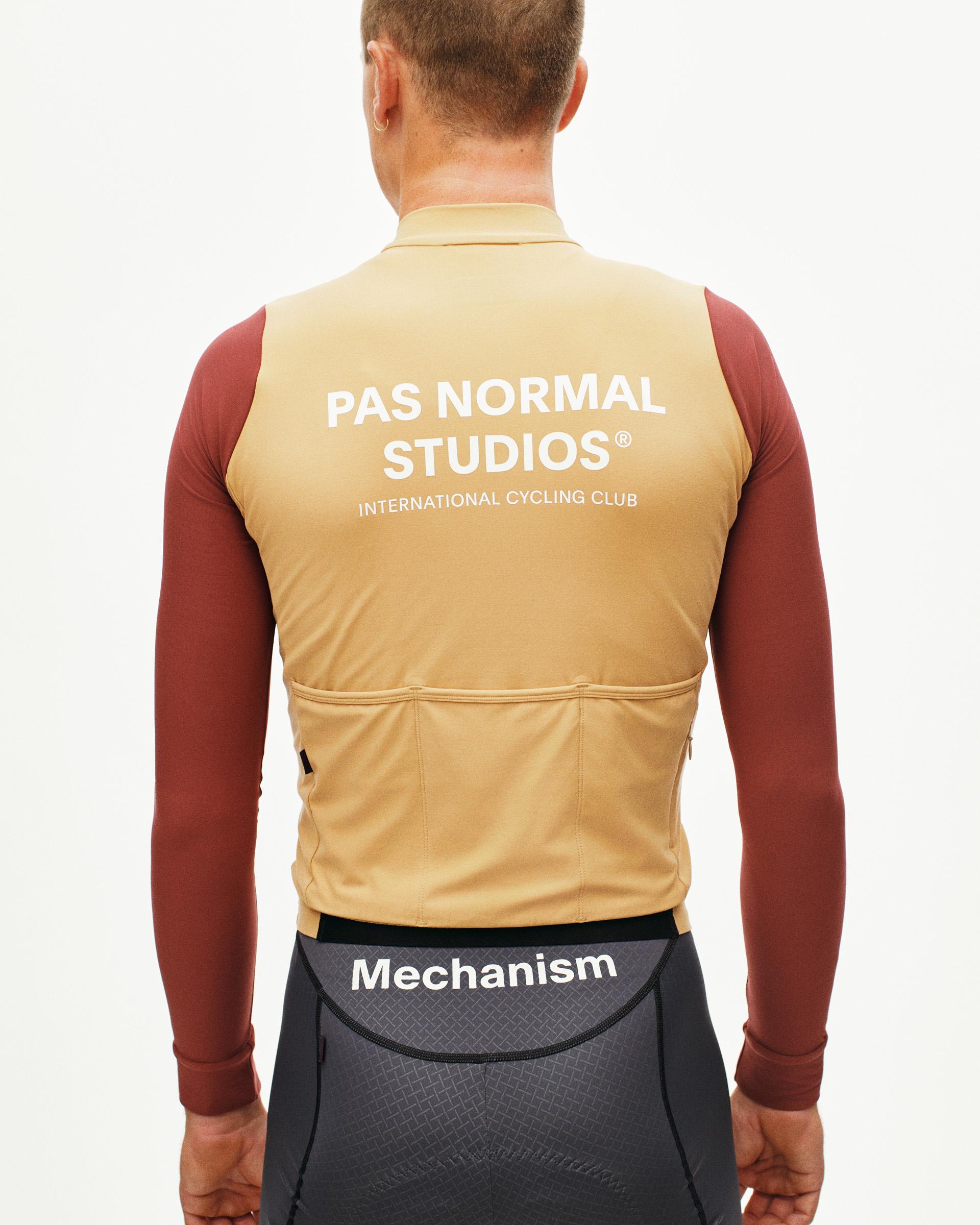 Camel Mechanism long sleeve cycling jersey, rear view on model with white back print