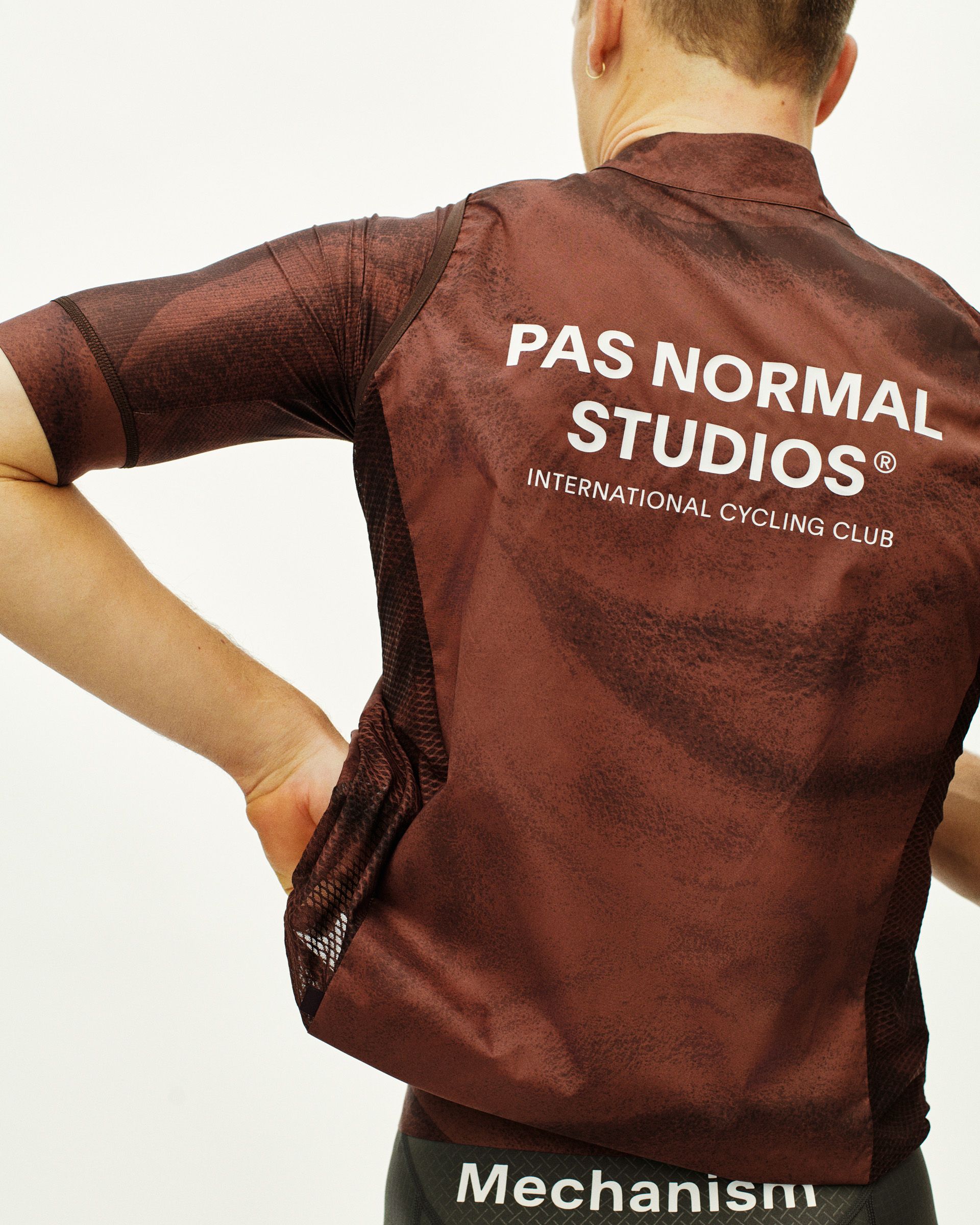 Men's Mechanism Stow Away Gilet | Pas Normal Studios