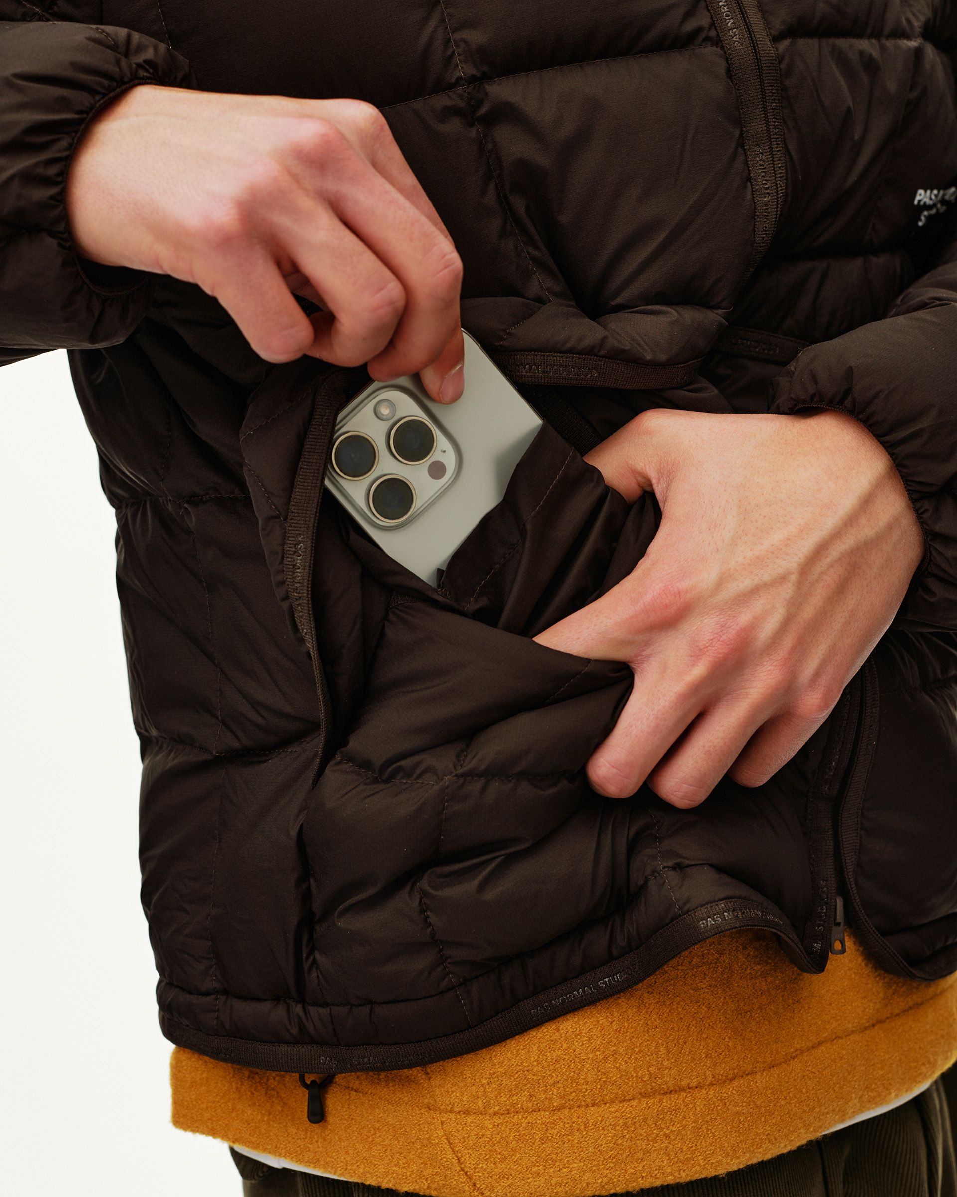 本日迄 美品 Y-3 Classic Down Liner Jacket Off-Race Down Liner Jacket | Pas Normal Studios