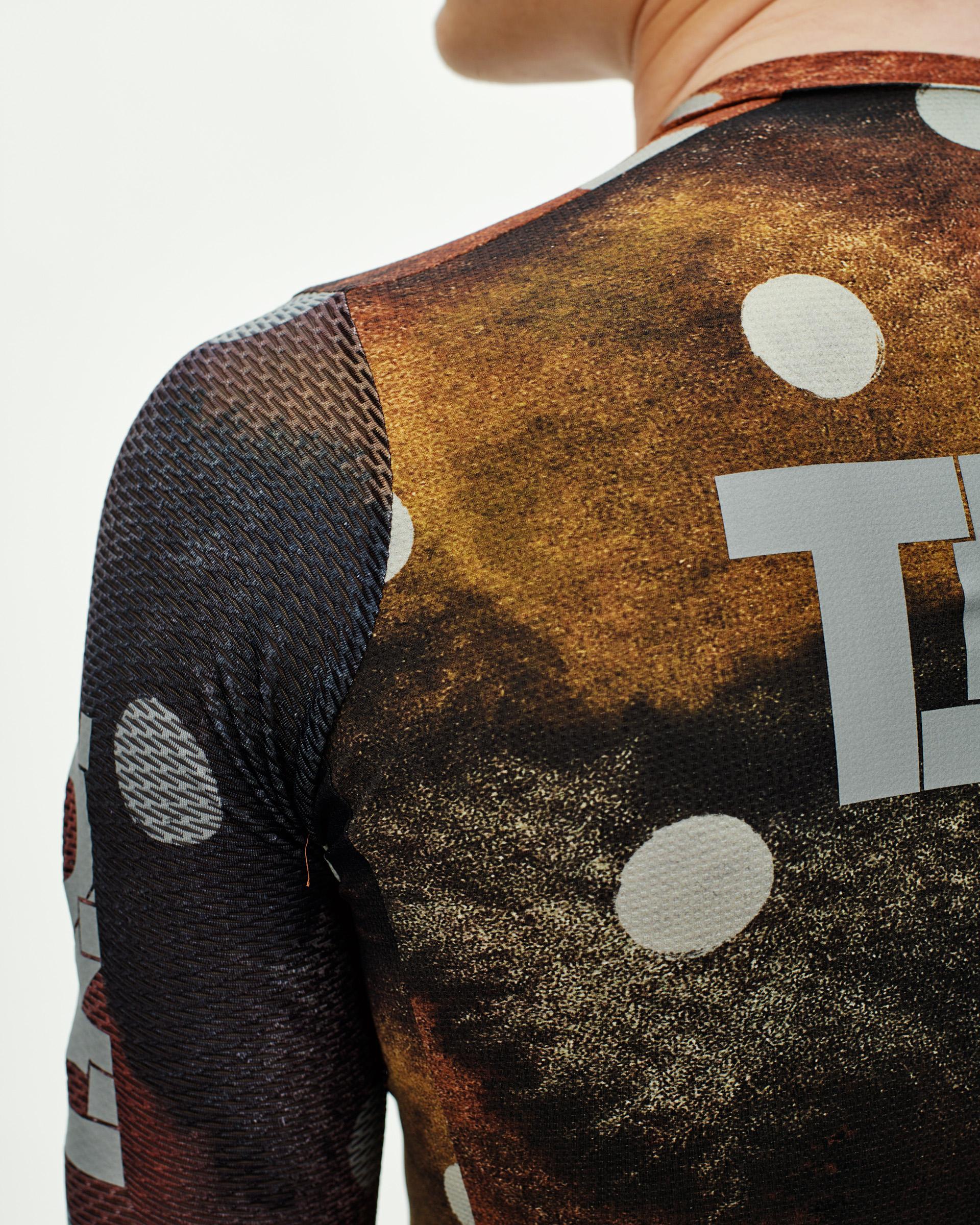 Earth T.K.O. Essential Light long sleeve cycling jersey, rear view with white dot pattern