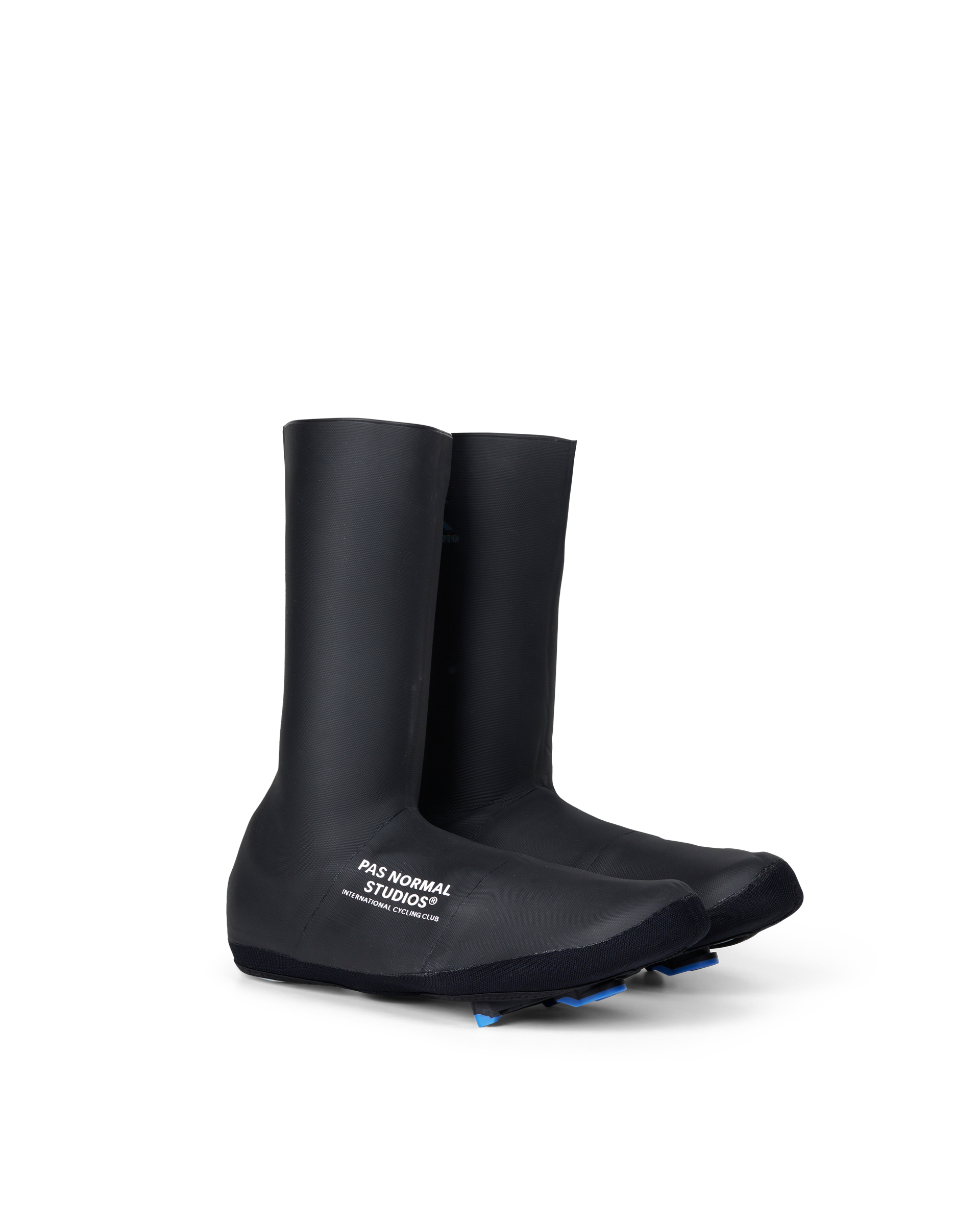 Black Logo Heavy overshoes, angled pair view with white branding and blue cleats