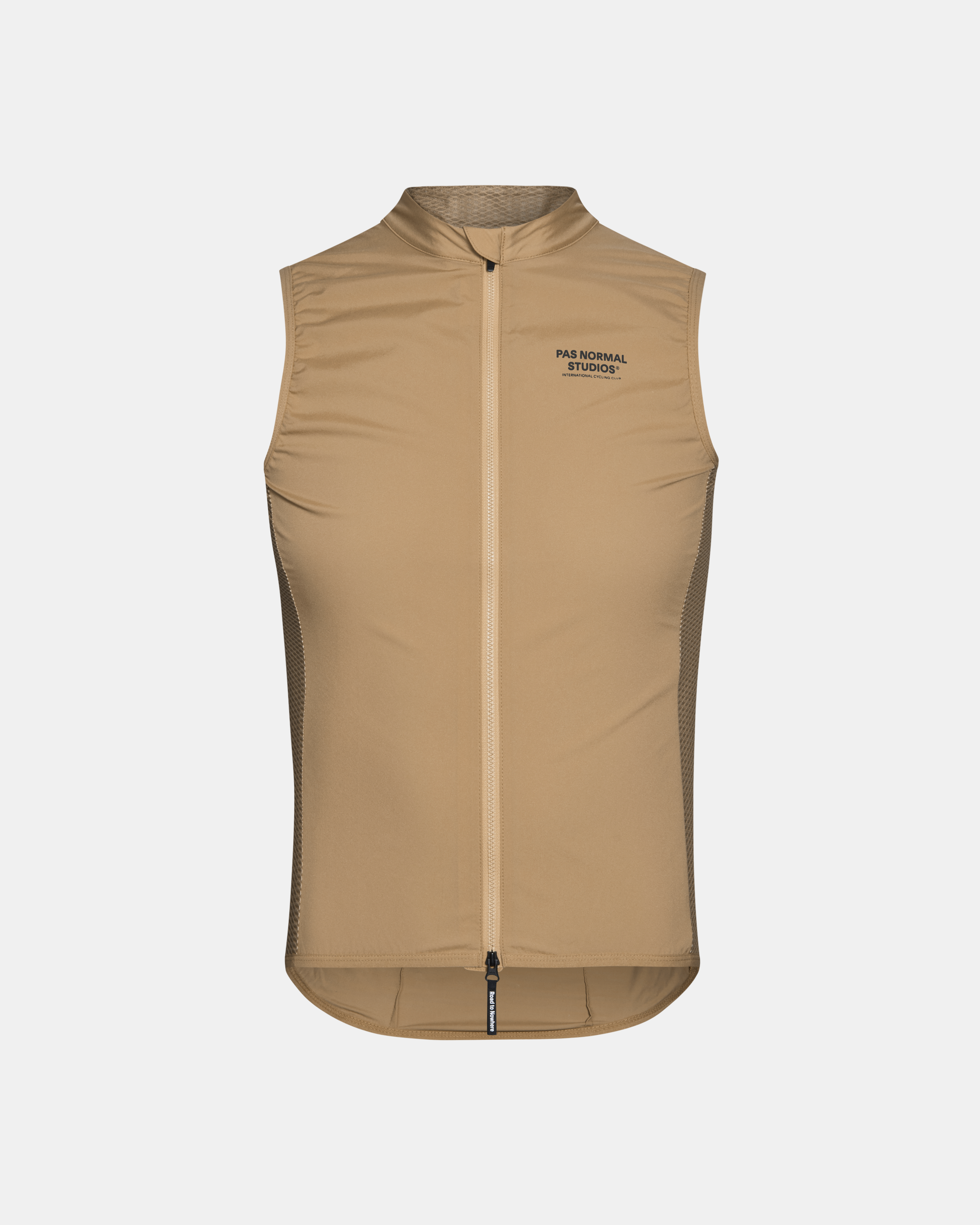Camel Mechanism Stow Away gilet, front view with mesh side panels