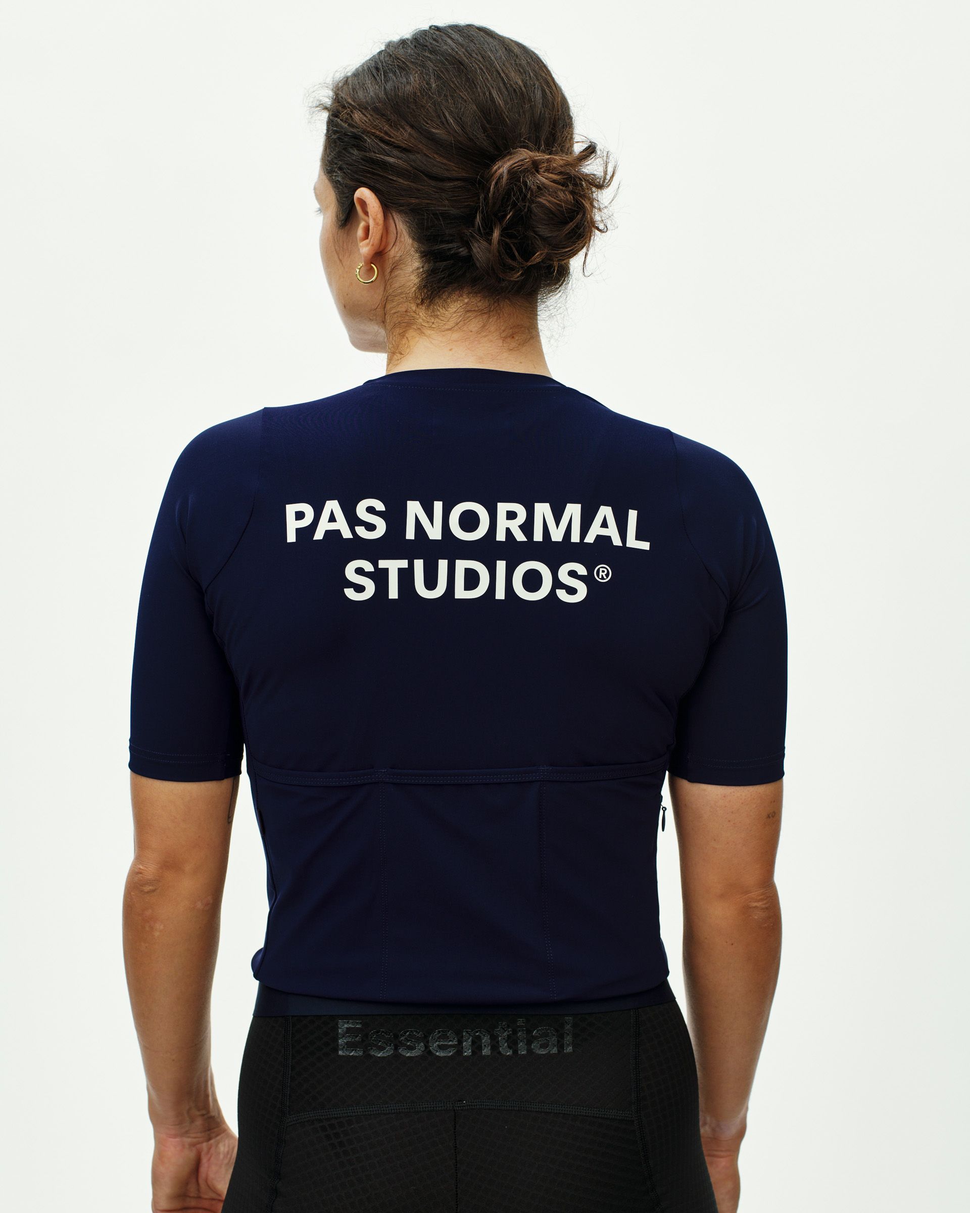 PAS NORMAL STUDIOS ウインドブレーカー　women’s 紺XS PAS NORMAL STUDIOS ウインドブレーカー women's 紺XS 【公式通販】