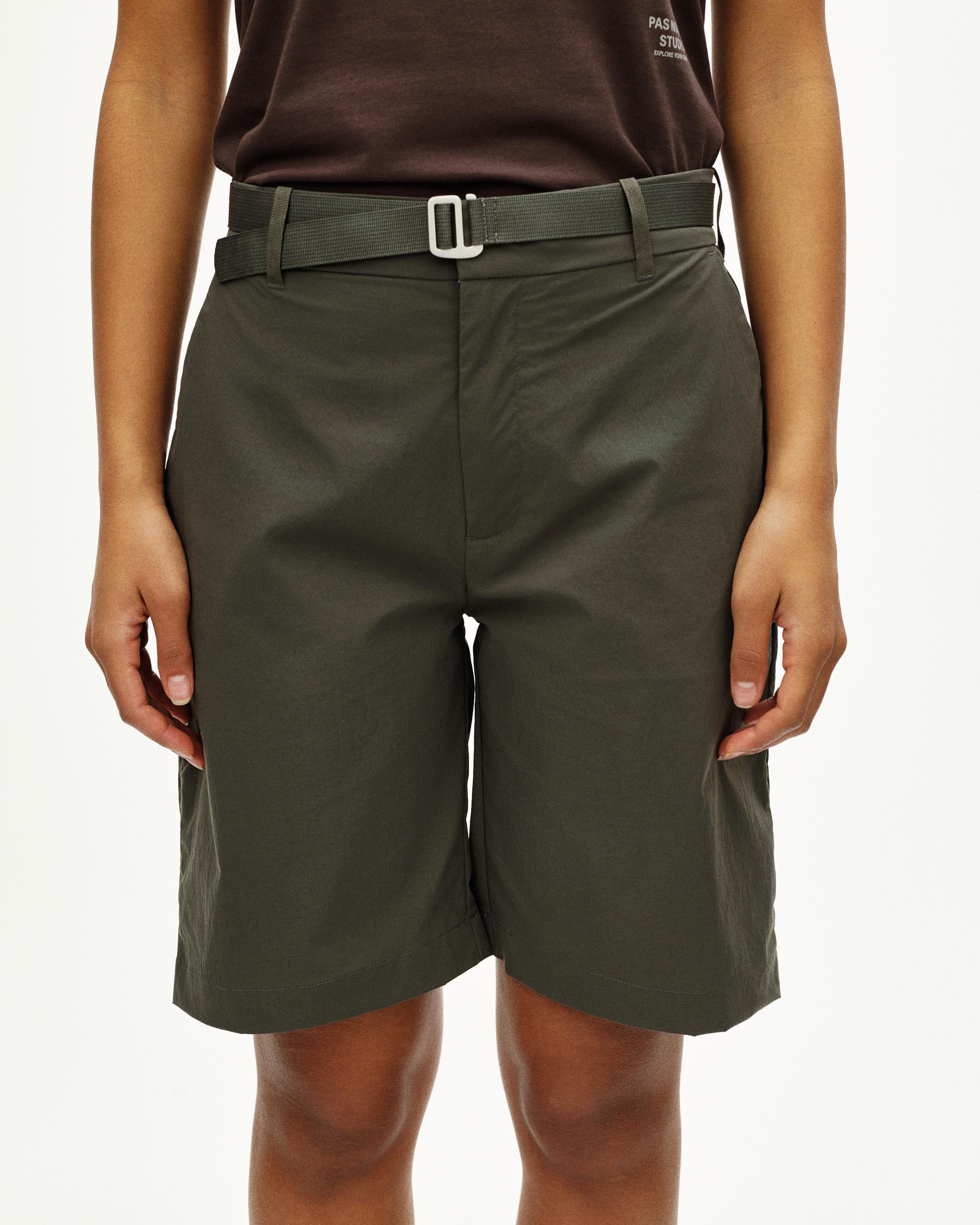 Dark Grey Off-Race Light Tech shorts on model, front view with webbing belt