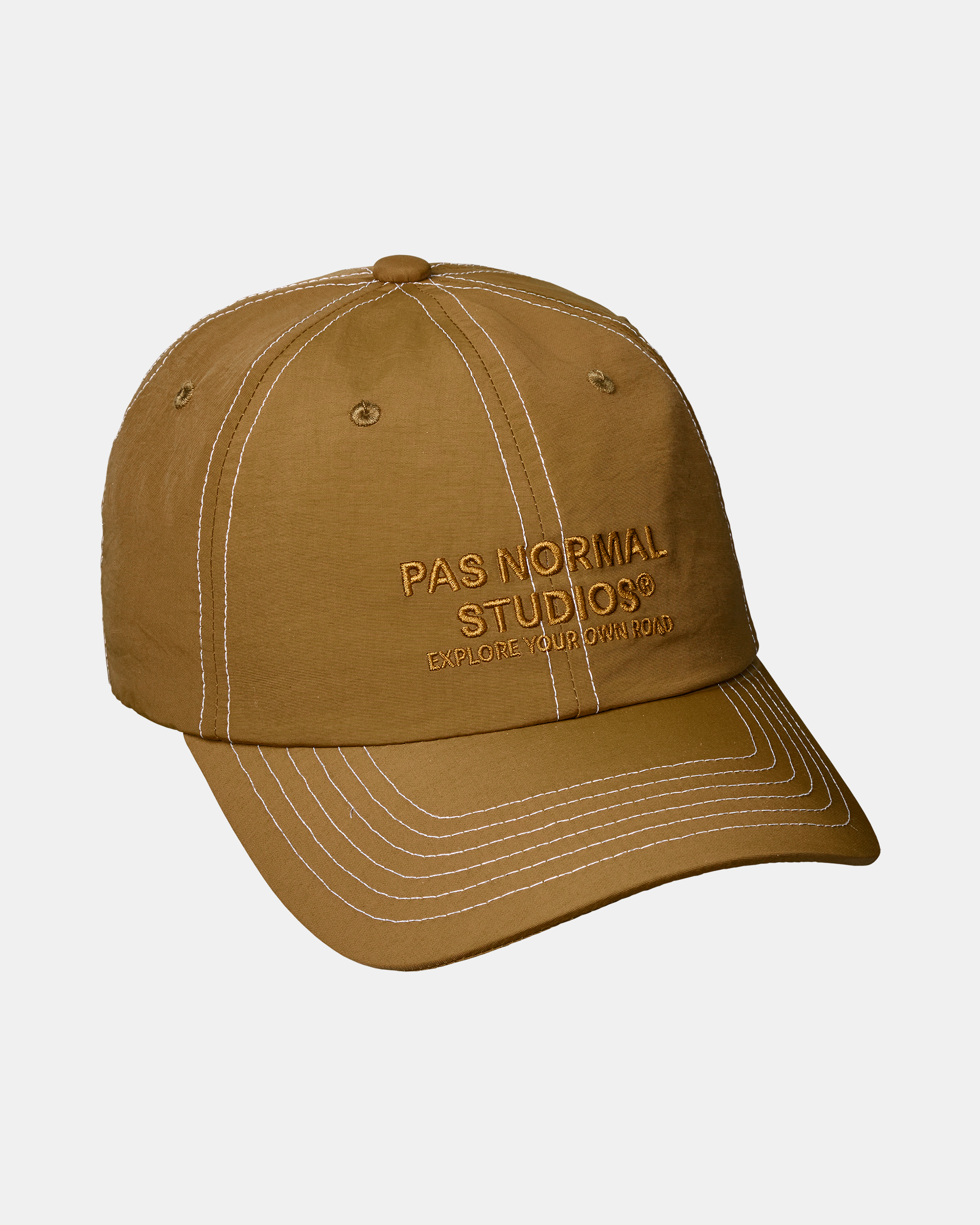 Wood brown Off-Race cap, three-quarter view with tonal embroidered logo and white contrast stitching