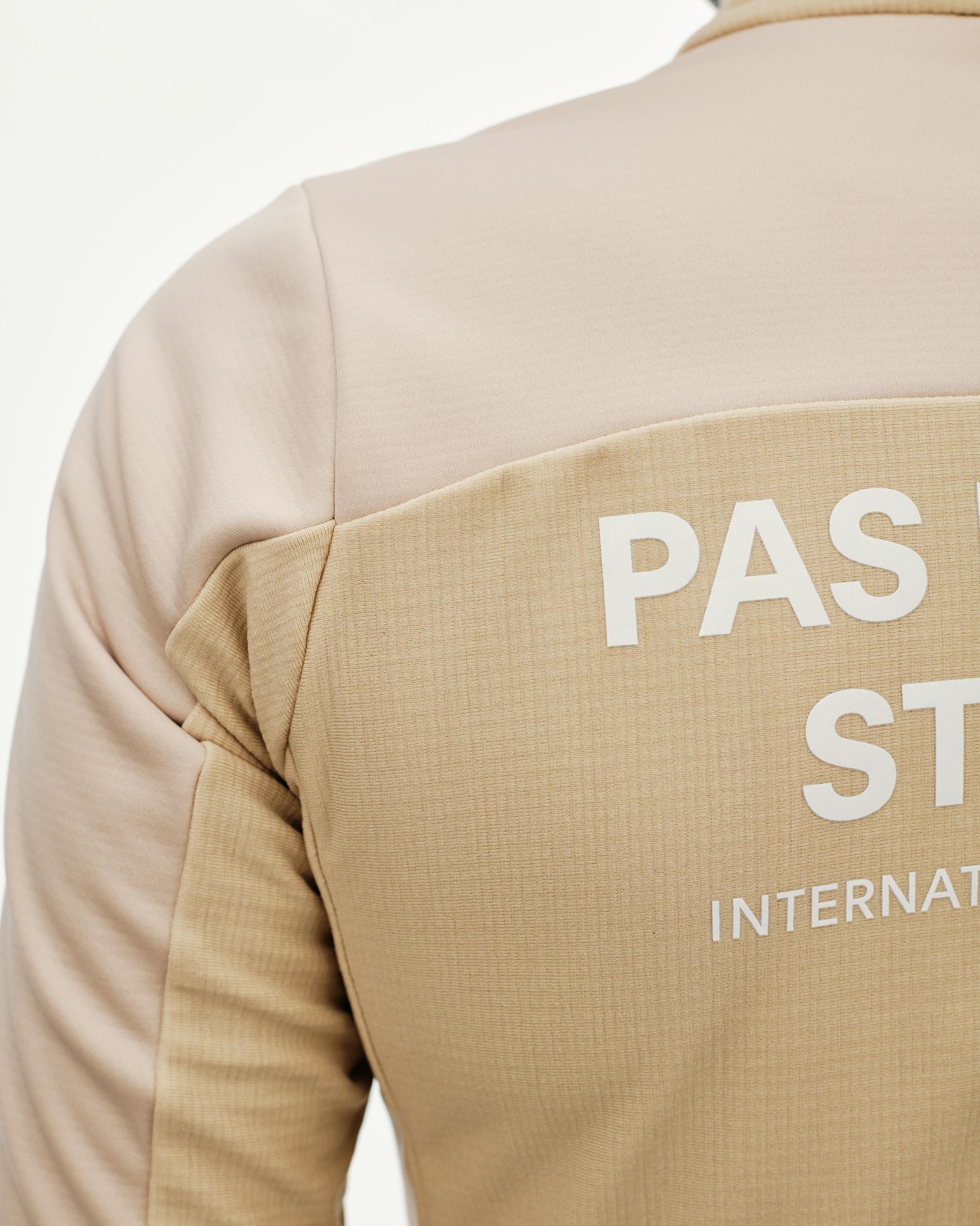 Linen Mechanism Thermal Long Sleeve cycling jersey on model, rear detail with two-tone panel and white back print