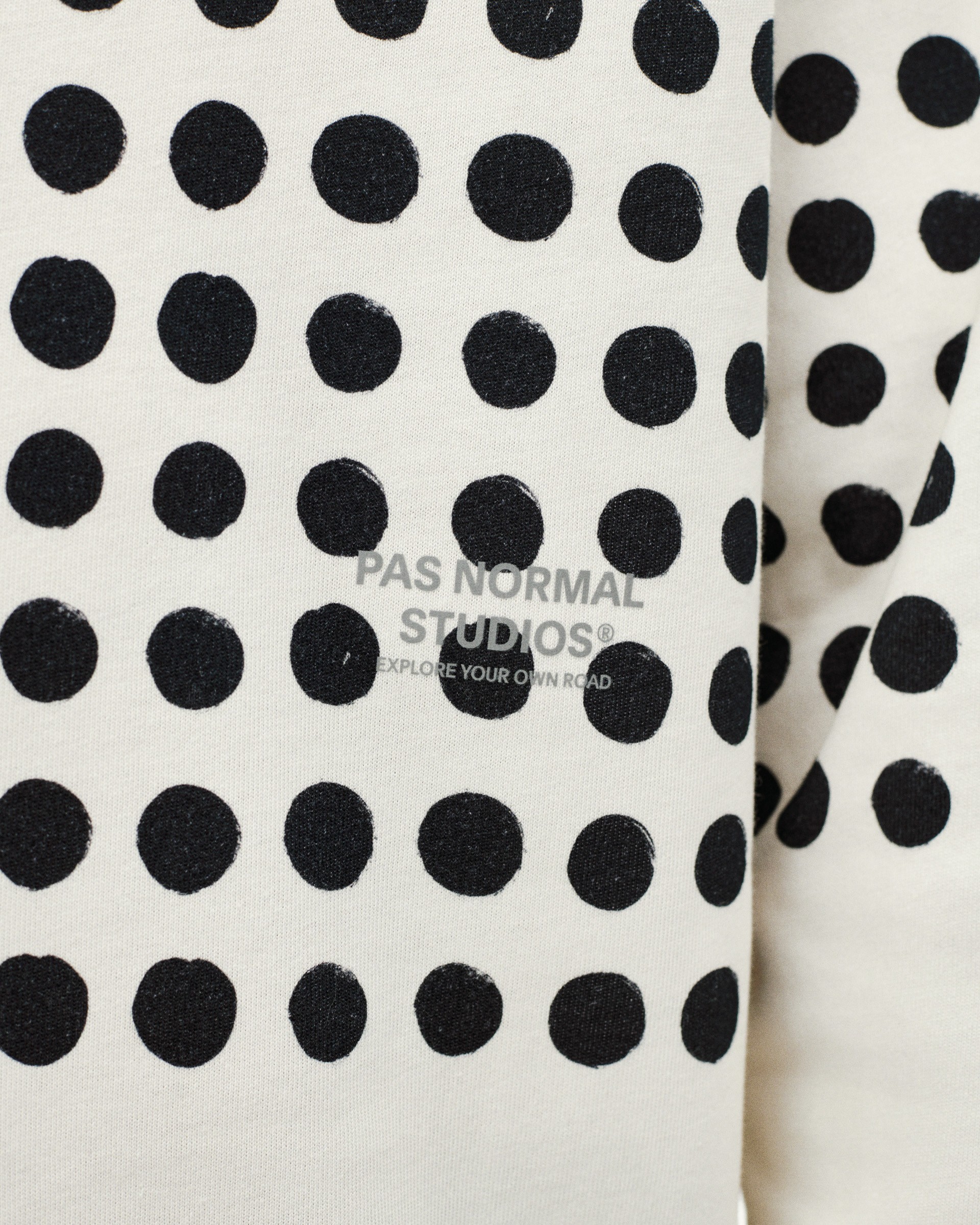 Off White Off-Race Graphic long sleeve t-shirt, detail view with black polka dot pattern