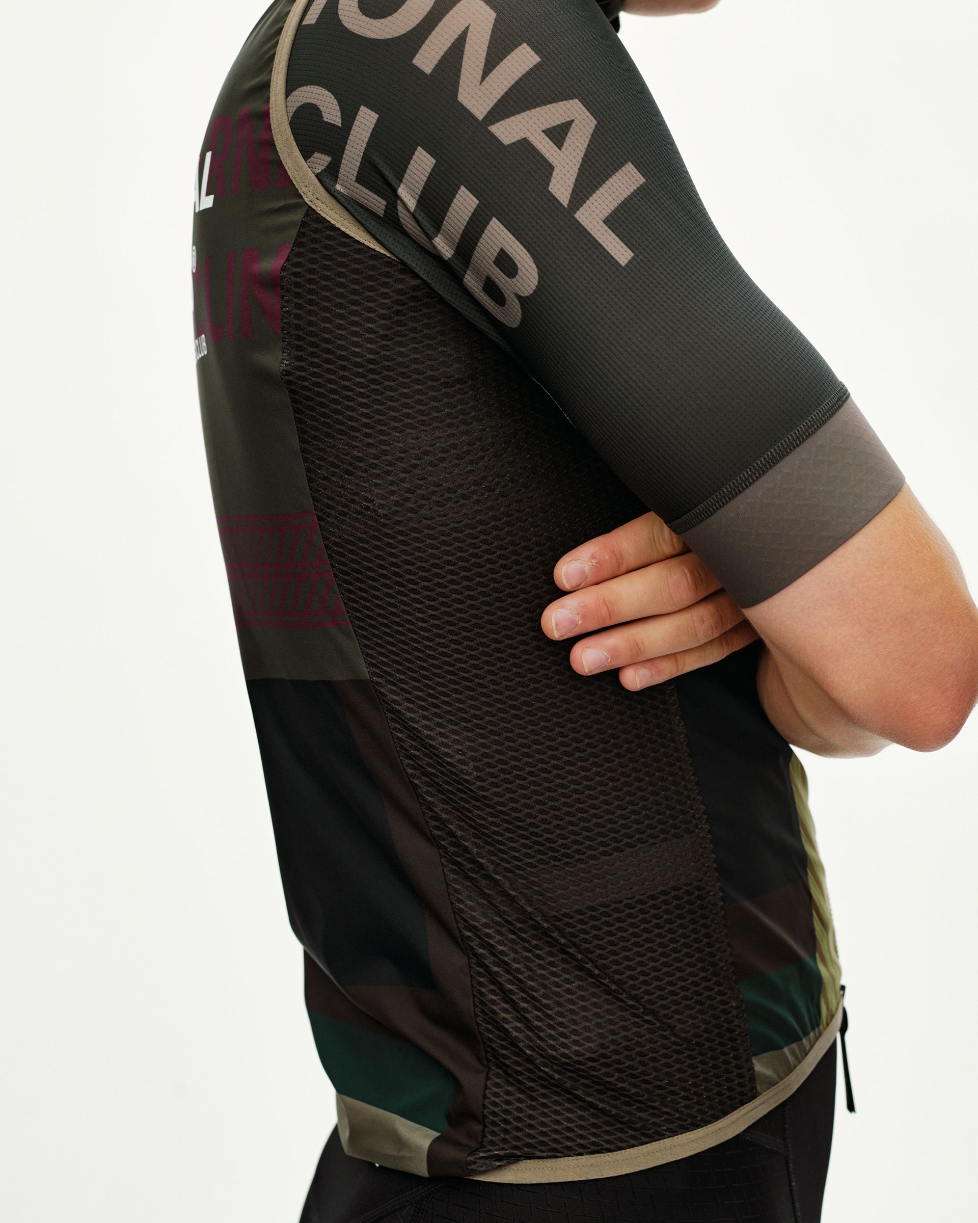 Men's Mechanism Stow Away Gilet | Pas Normal Studios
