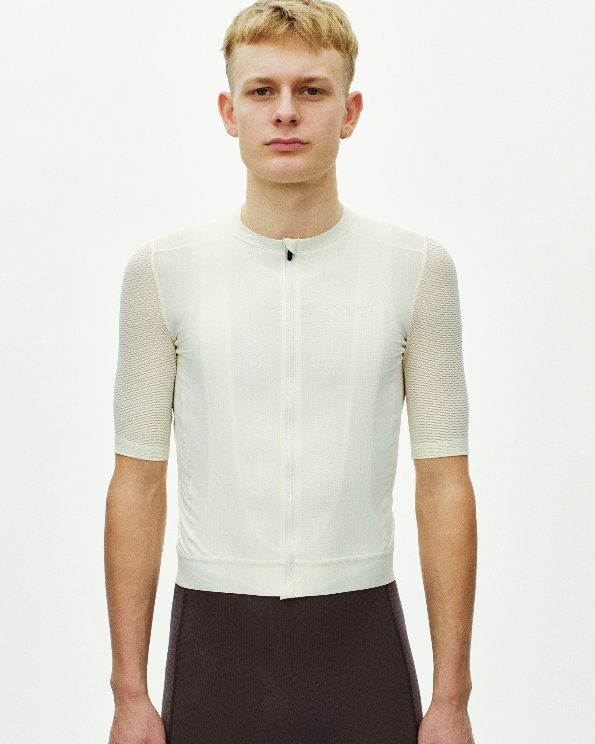 Essential | Pas Normal Studios