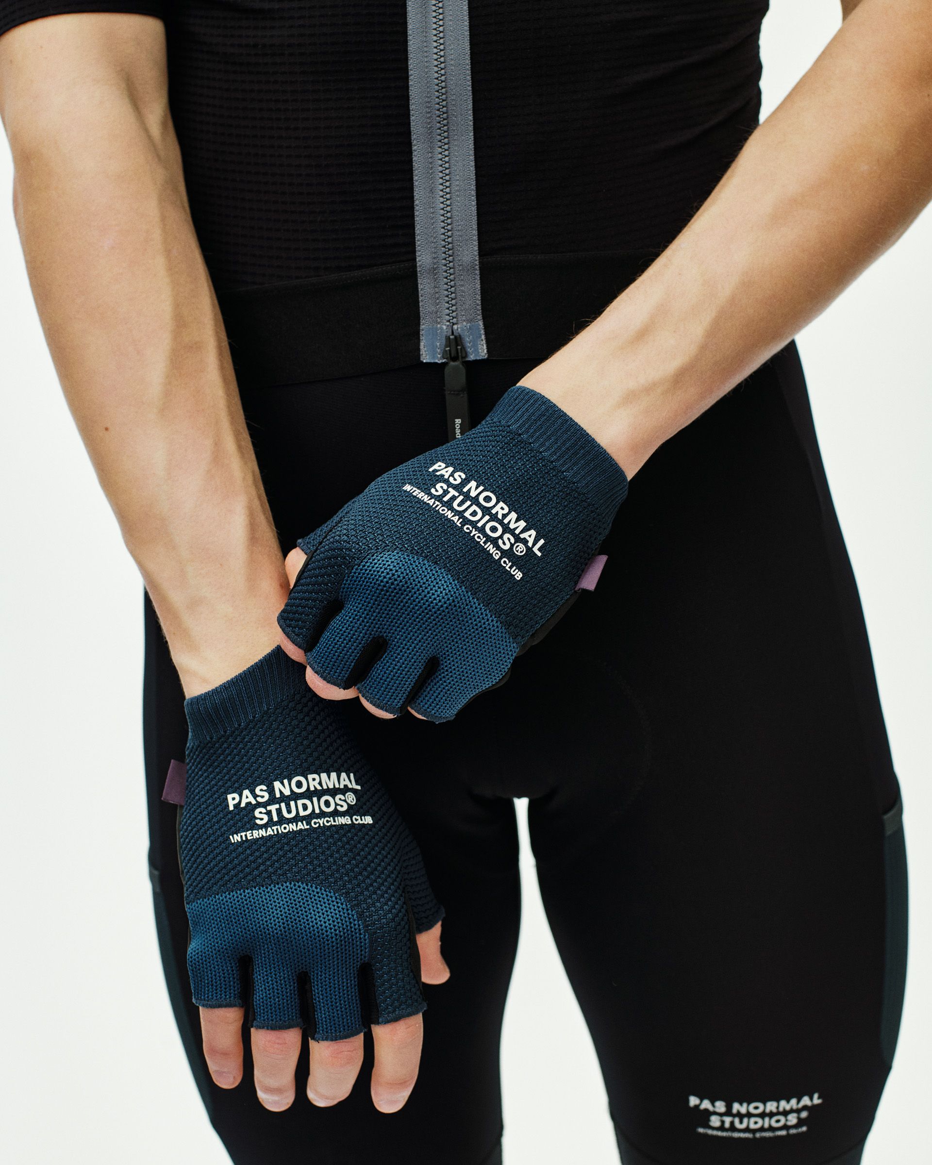 Escapism Gloves | Pas Normal Studios