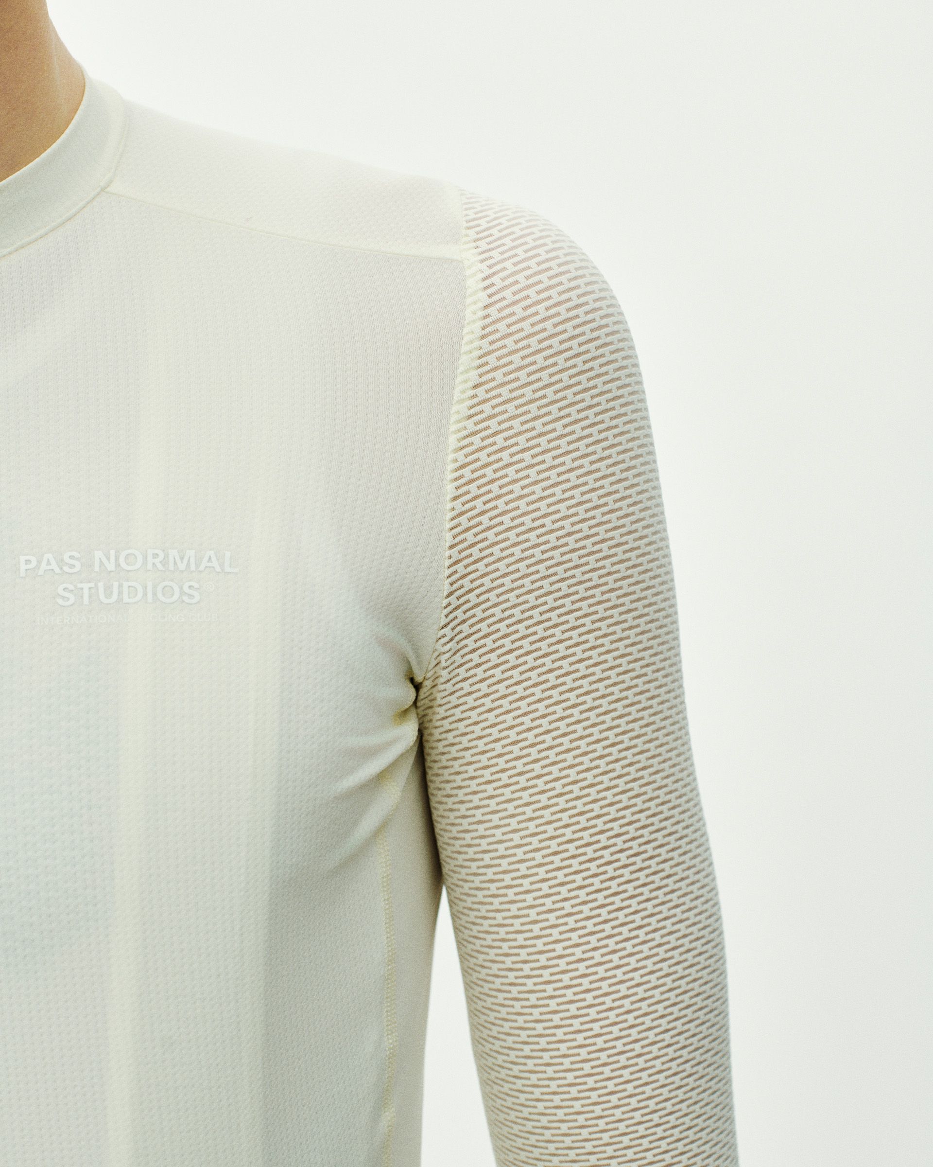 Men's Essential Light Long Sleeve Jersey | Pas Normal Studios