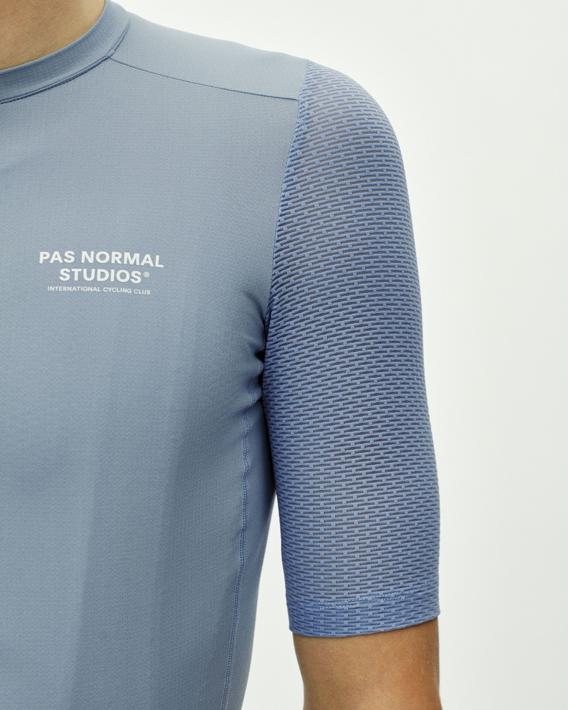 Men's Essential Light Jersey | Pas Normal Studios