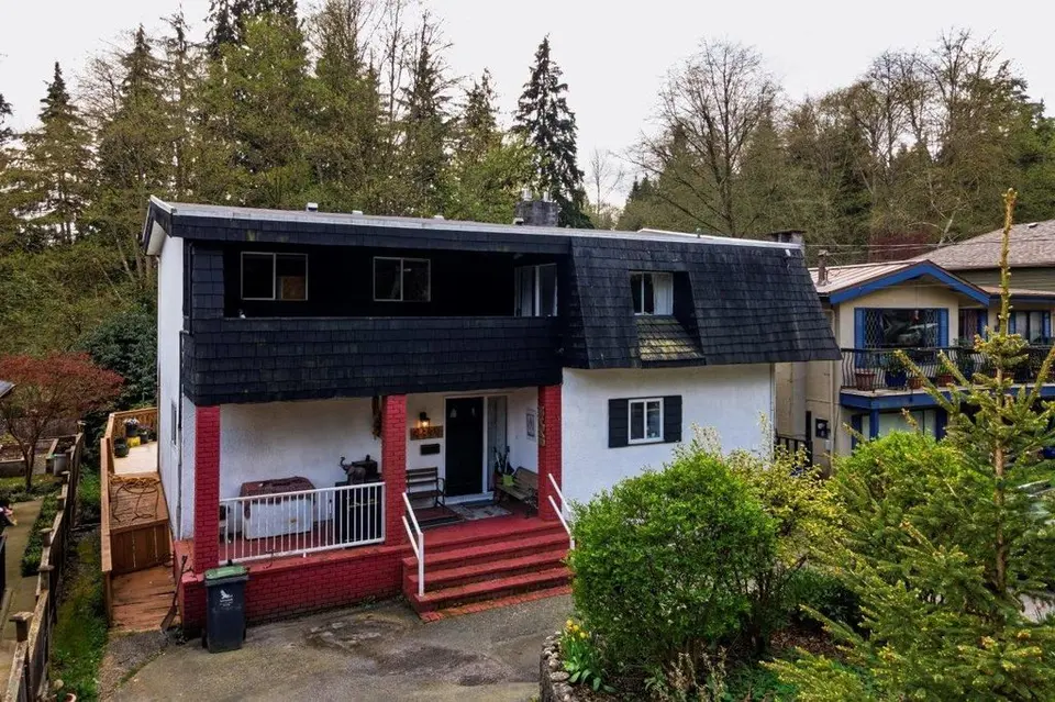 4339 Cliffmont RD North Vancouver, North Vancouver Home for sale, MLS® R3106525