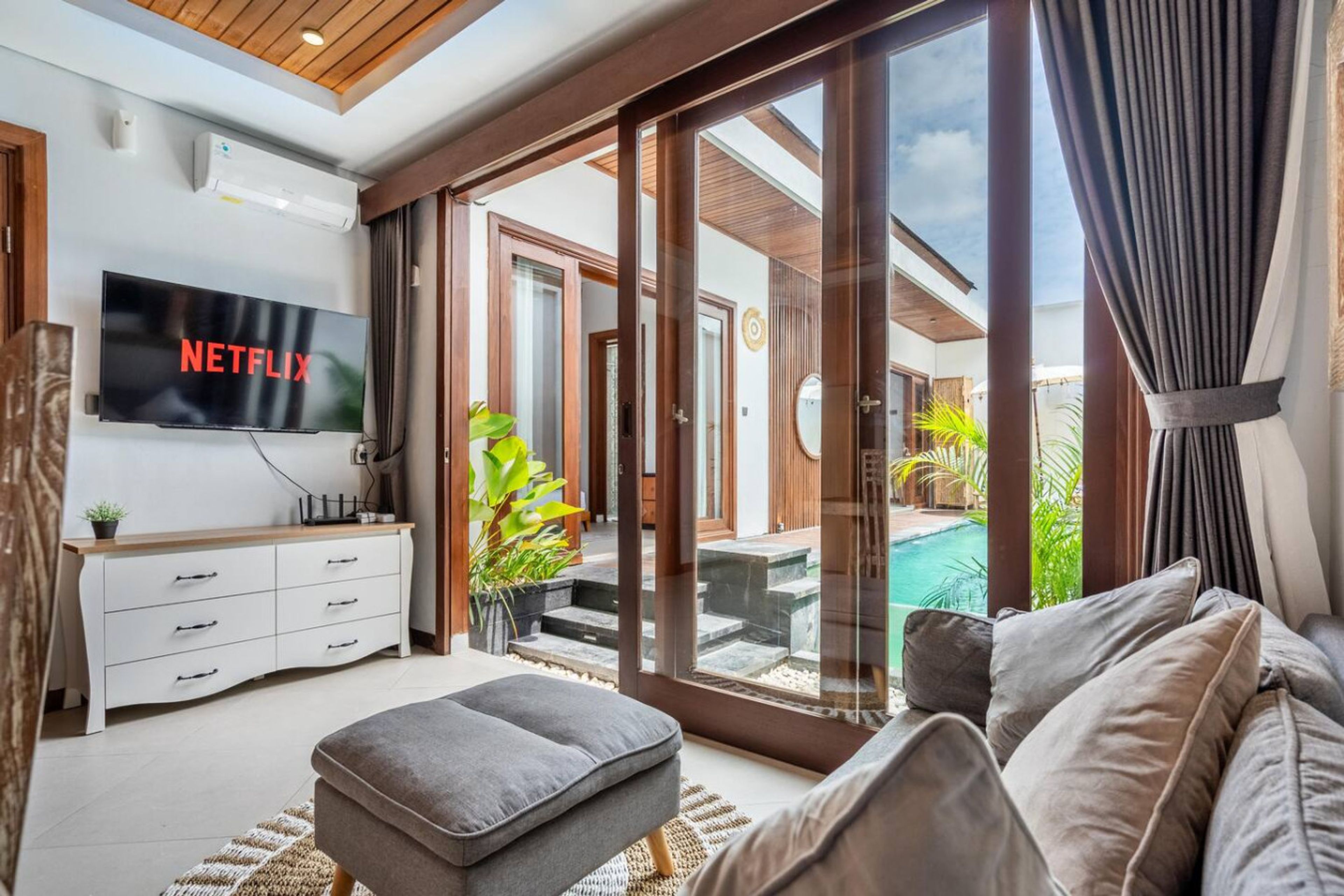 2BR Private Pool Villa Dacira, Tropical & Homely photo 2