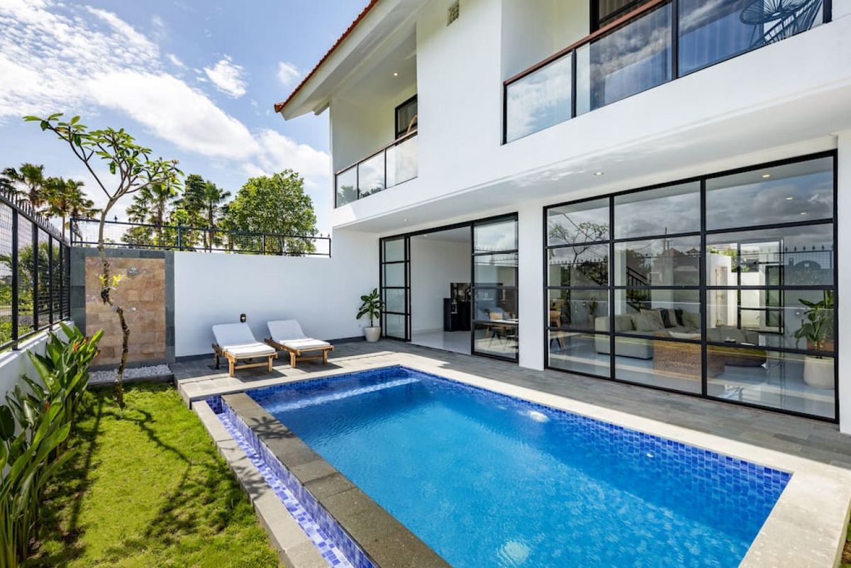Villa Alba Canggu with Private Pool and Rice Field View — private pool villa in Canggu, Bali