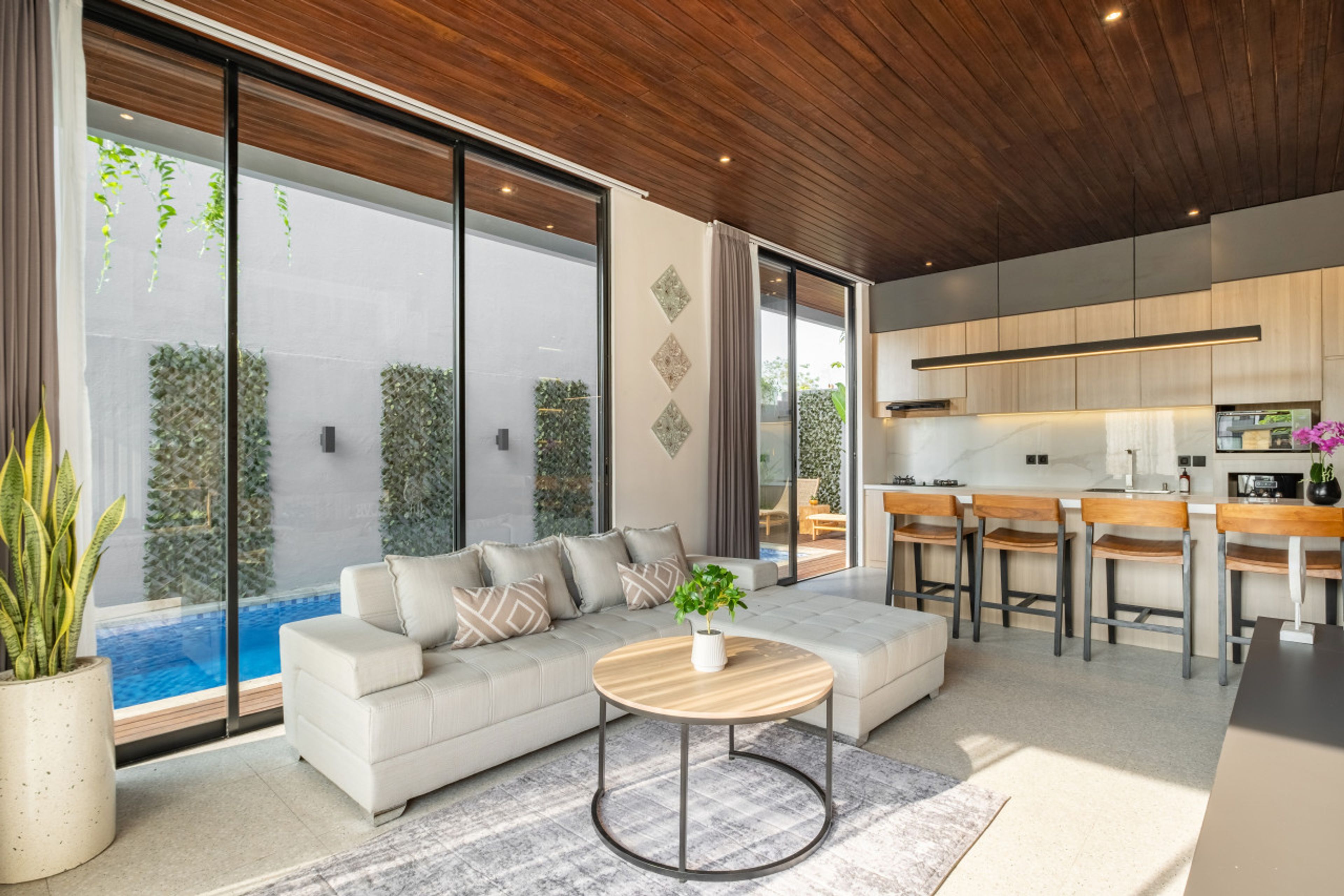 Modern Tropical Escape Villa Ayra 9A – 8 Min to Melasti Beach photo 2