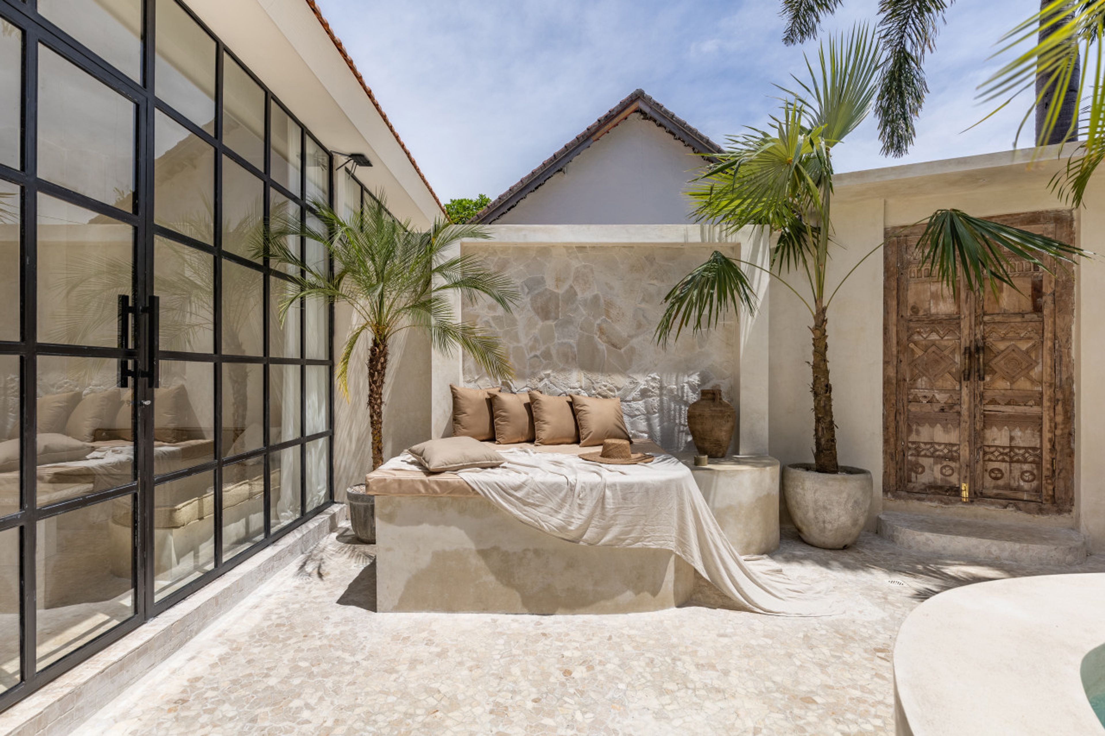 Villa Bocami Suites 1 - Honeymoon Hideaway with Pool photo 4