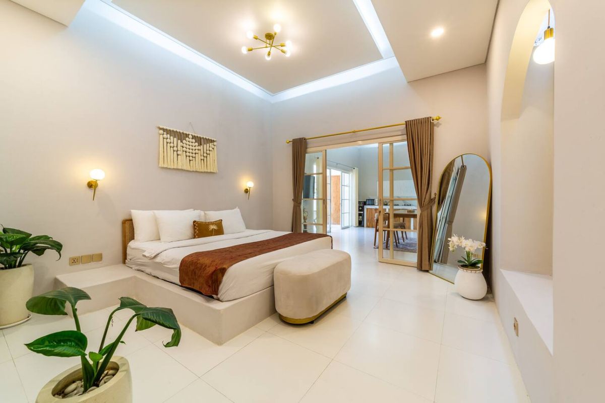 Orivista LUXE Private Room 1 at Villa Ahana Canggu — private pool villa in Canggu, Bali