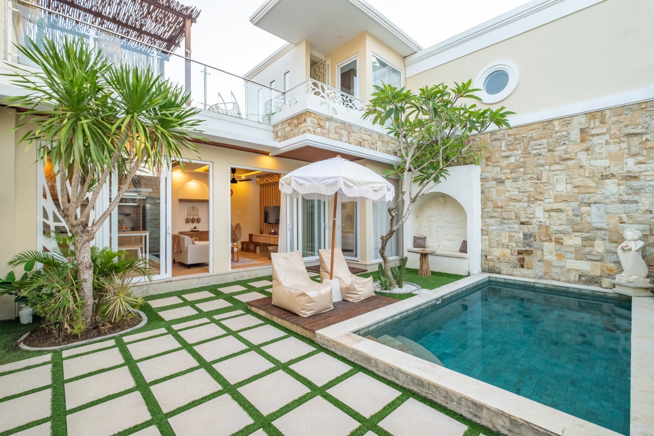 Stylish Villa Dove near Pererenan Beach — private pool villa in Mengwi, Bali