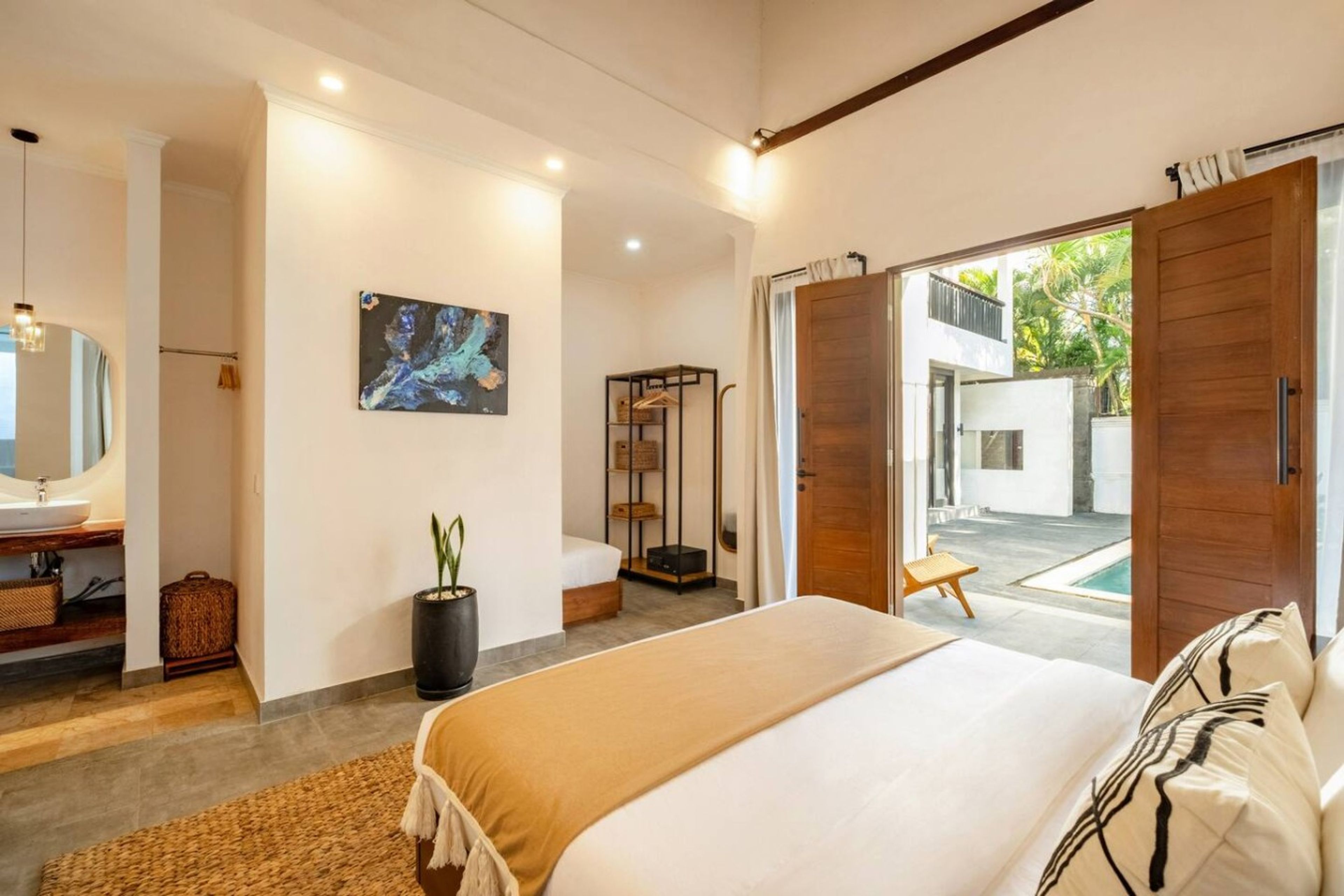 Villa Shalom, 4BR Family & Group Villa Canggu Near Beach photo 4