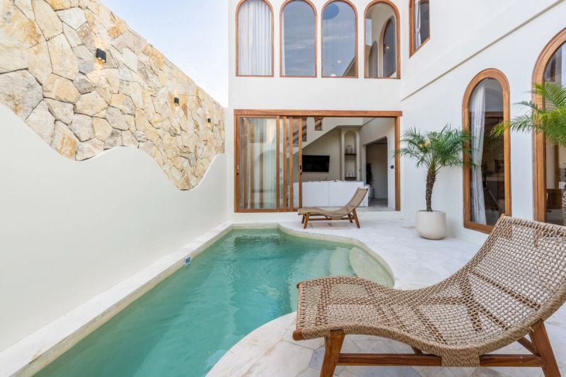 Luxury Villa Anaya – Stylish, Private Pool, Minutes to Batu Bolong, 3 BR private villa — private pool villa, Bali