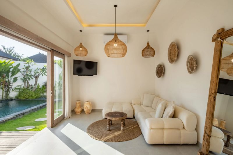 Villa Casa Cielo – Quiet Mediterranean Escape near Canggu, 2 BR private villa — private pool villa, Bali