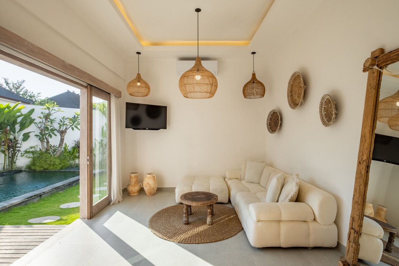 Villa Casa Cielo – Quiet Mediterranean Escape near Canggu — private pool villa in Pererenan, Bali