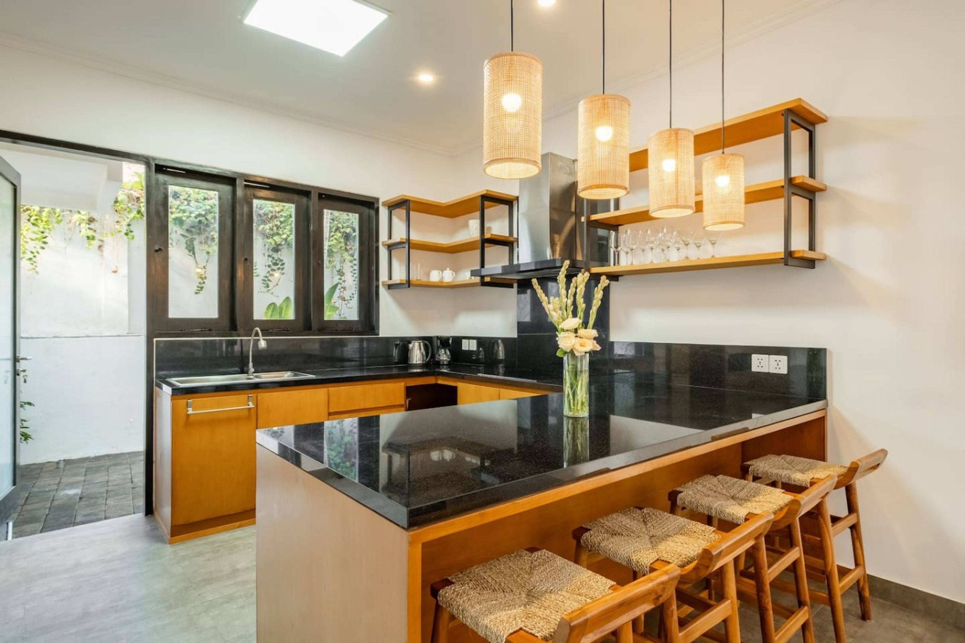 Villa Shalom, 4BR Family & Group Villa Canggu Near Beach photo 3