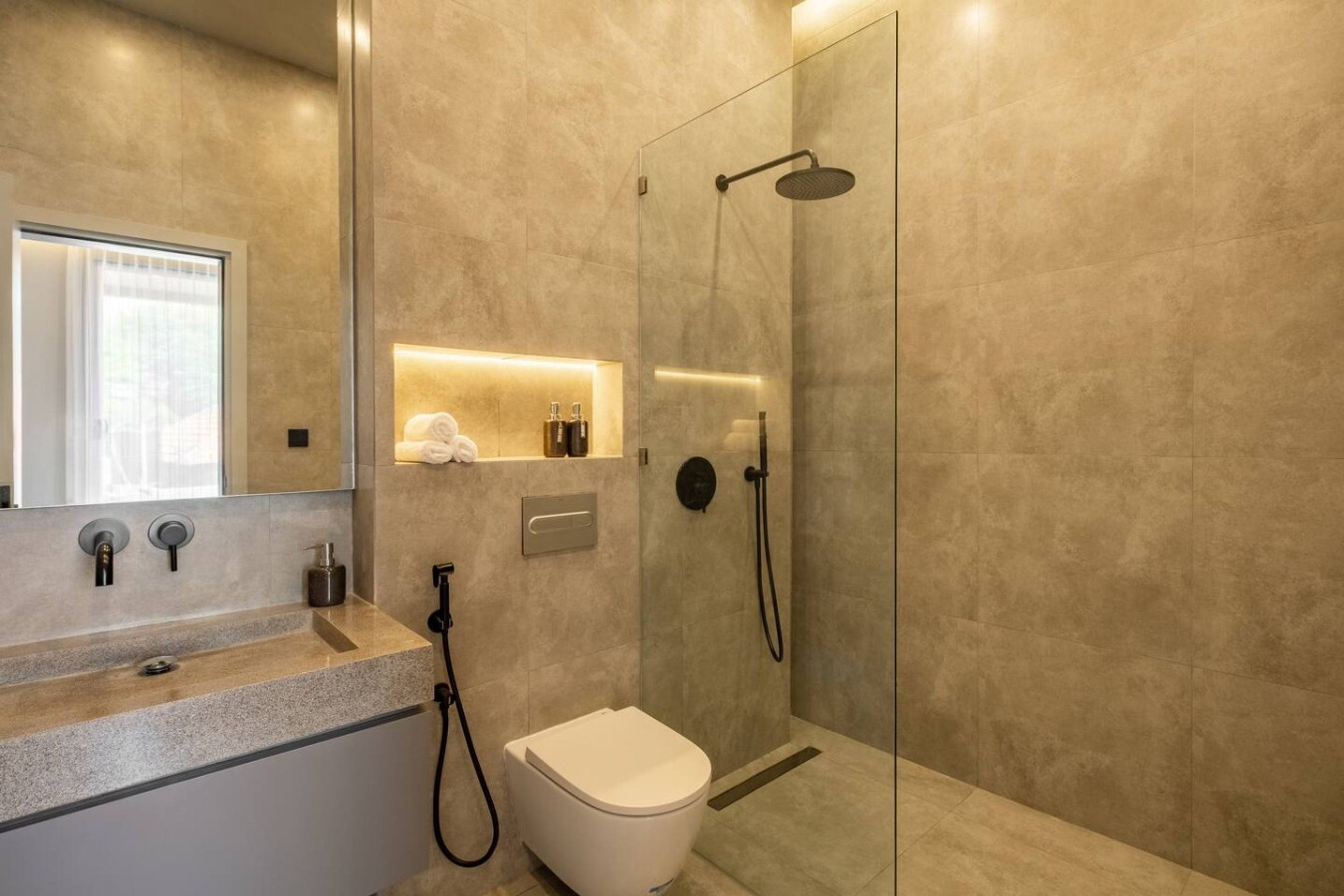 Contemporary 2BR Private Pool Villa, Umalas - Townhouse Four photo 4