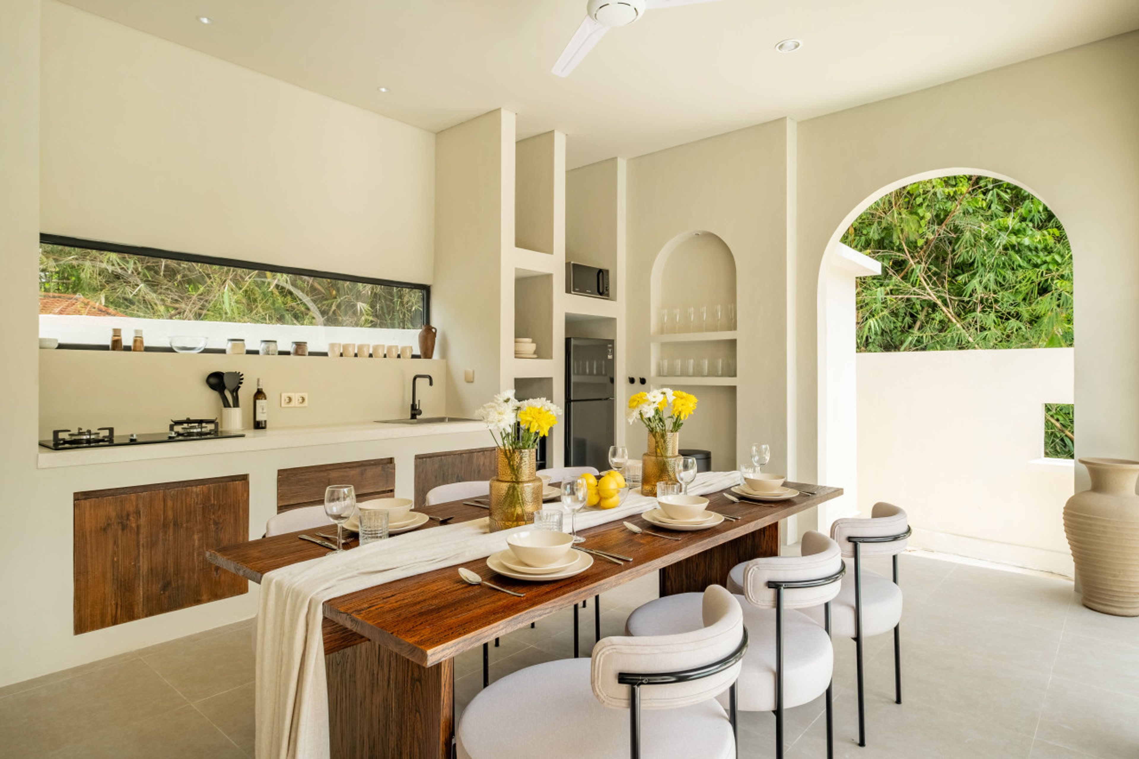 Tropical Villa Rayana Canggu, Near Shops & Cafes photo 3