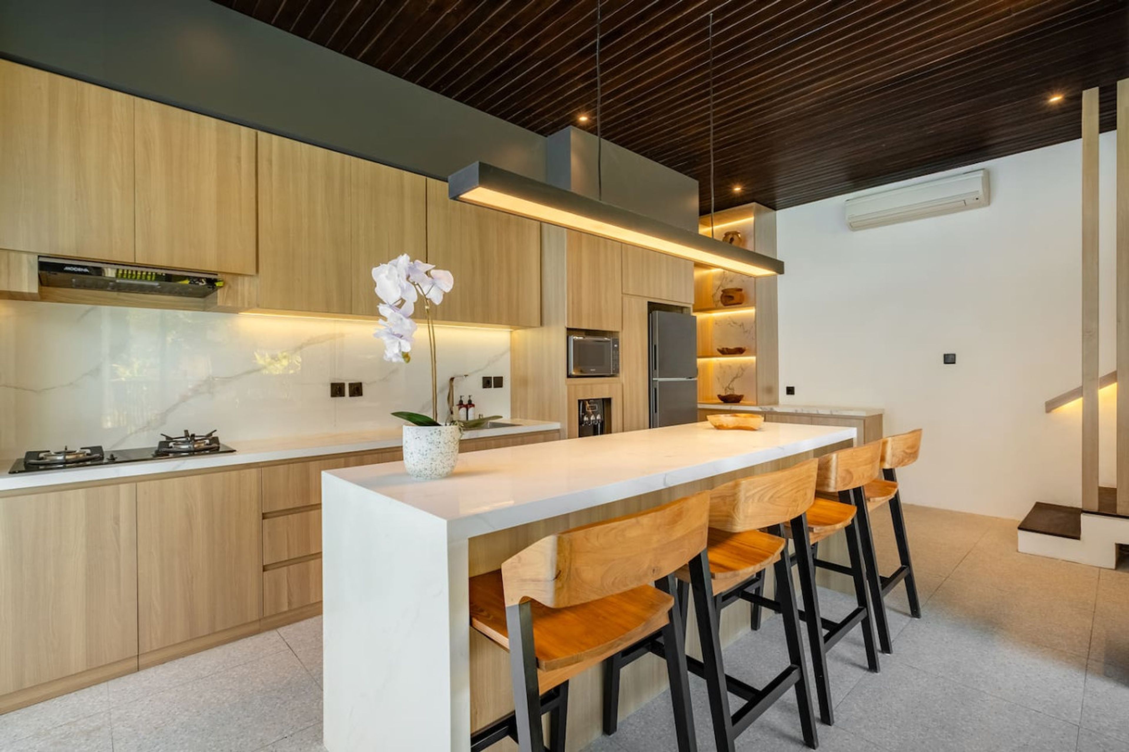 Modern Tropical Escape Villa Ayra 9D – 8 Min to Melasti Beach photo 4