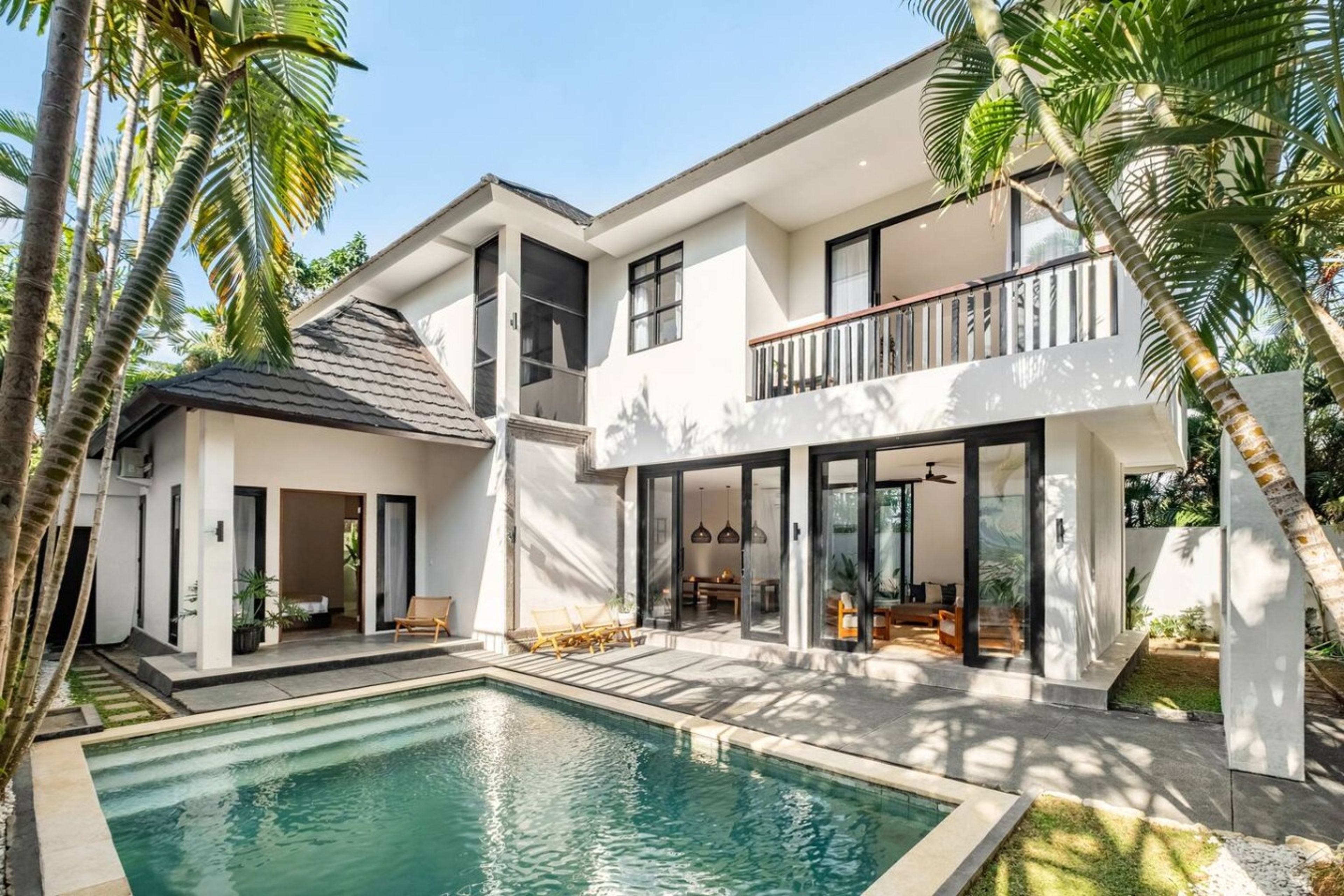 Villa Shalom, 4BR Family & Group Villa Canggu Near Beach