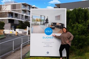 DiJones’ Ali Pericak celebrates 21st sale with complimentary marketing competition giveaway.