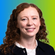 Andrea Vicic 2025 headshot gradient