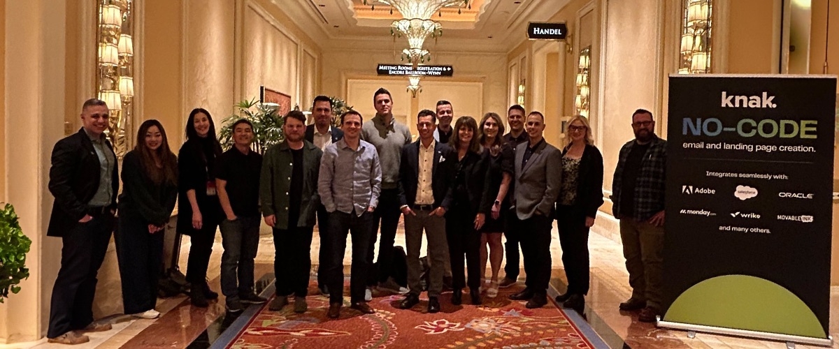 Knak CAB Members arrive in Las Vegas