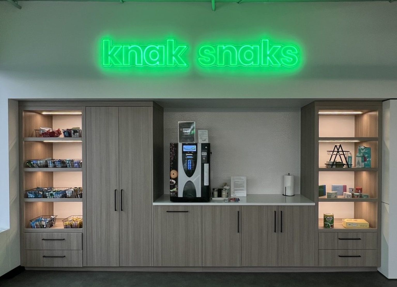 Knak's snack bar