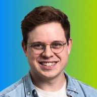 Félix Chrétien 2025 headshot gradient