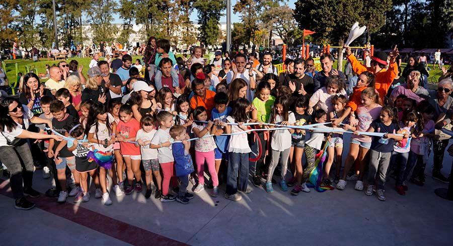 Moreira y Katopodis inauguraron la nueva Plaza Ombú en el ex Tiro Federal