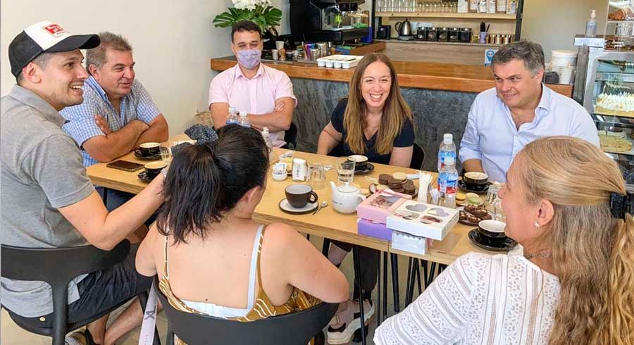 María Eugenia Vidal estuvo en San Martín y mostró su apoyo a López Medrano en una reunión con vecinos