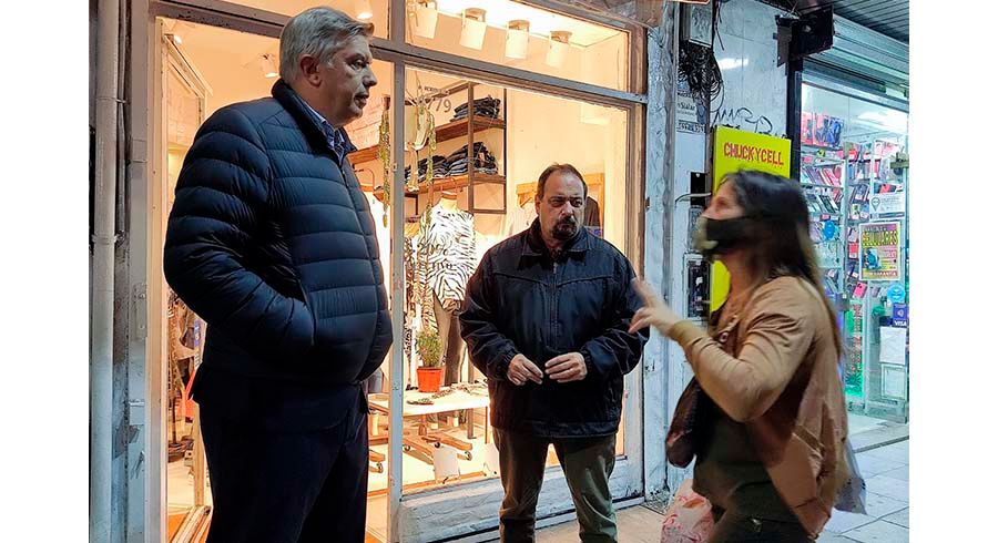 Mauricio D’Alessandro recorrió Villa Ballester y dialogó con vecinos