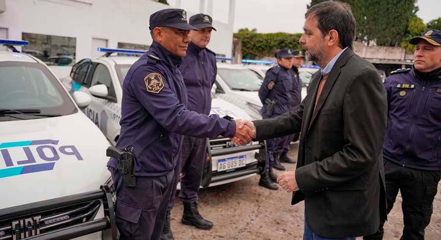 San Martín incorporó 10 nuevos patrulleros para las 10 comisarías