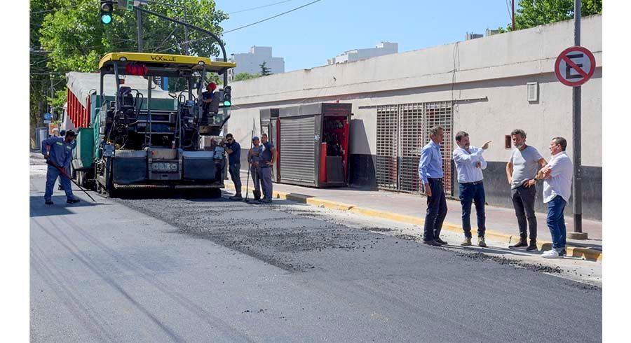 Moreira y Katopodis recorrieron las obras de la calle Bolivia - San Martín