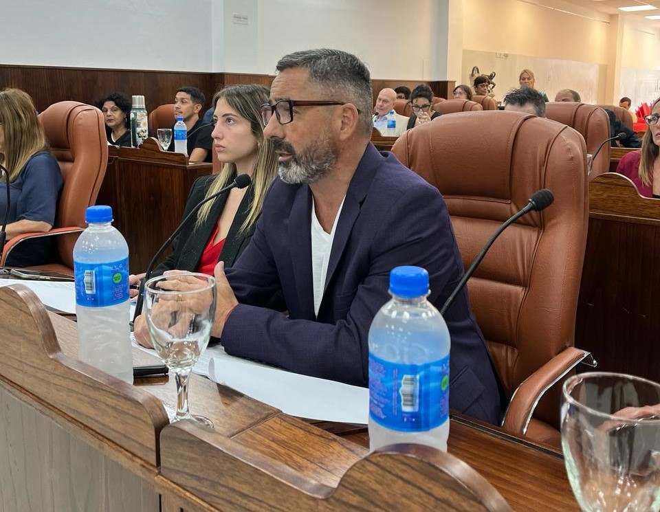 Petrillo: “El Municipio tiene que dar la cara y explicaciones a los vecinos”