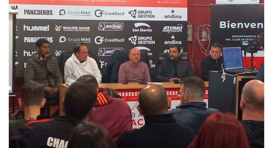Chacarita pelea el ascenso y ya vislumbra la nueva tribuna