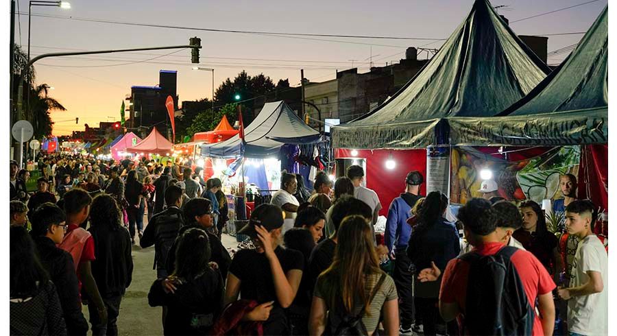 Feria de las Colectividades, cada vez más variada